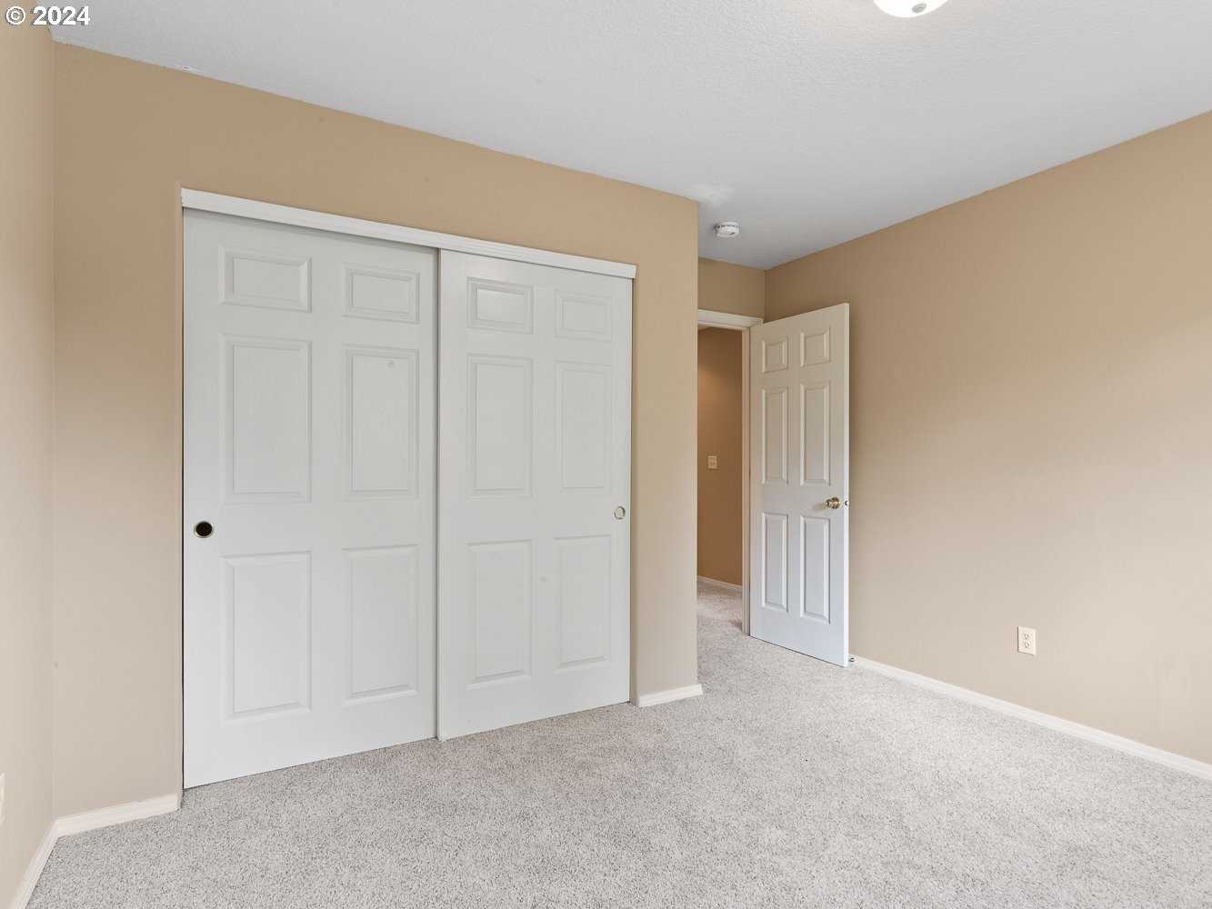 1104 NW 113TH CIR