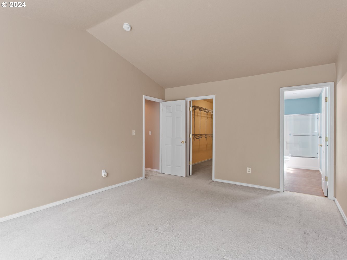 1104 NW 113TH CIR