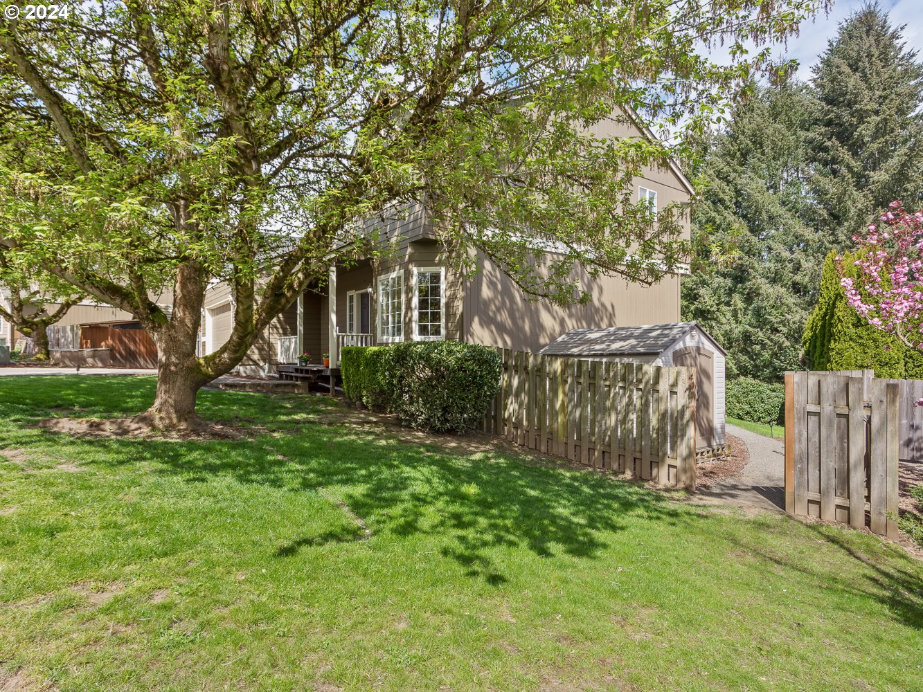 1104 NW 113TH CIR