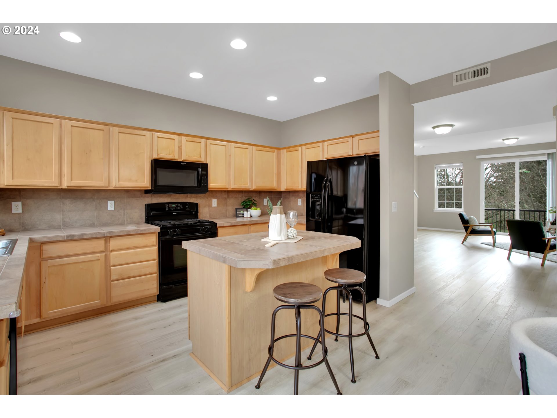 3491 SE PEPPERWOOD WAY