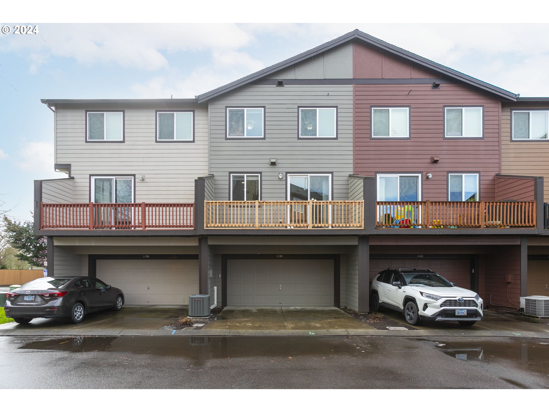 3491 SE PEPPERWOOD WAY