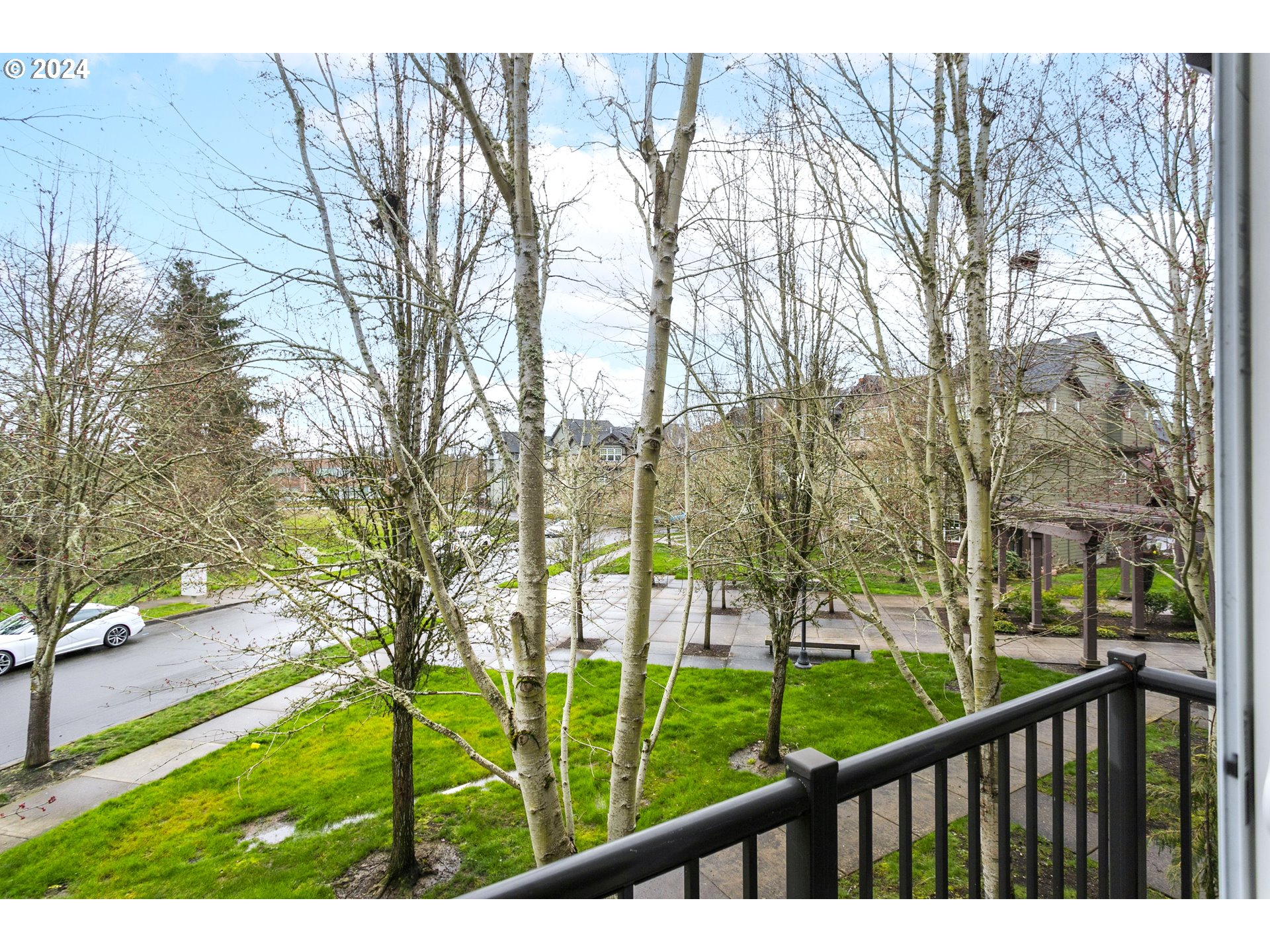 3491 SE PEPPERWOOD WAY