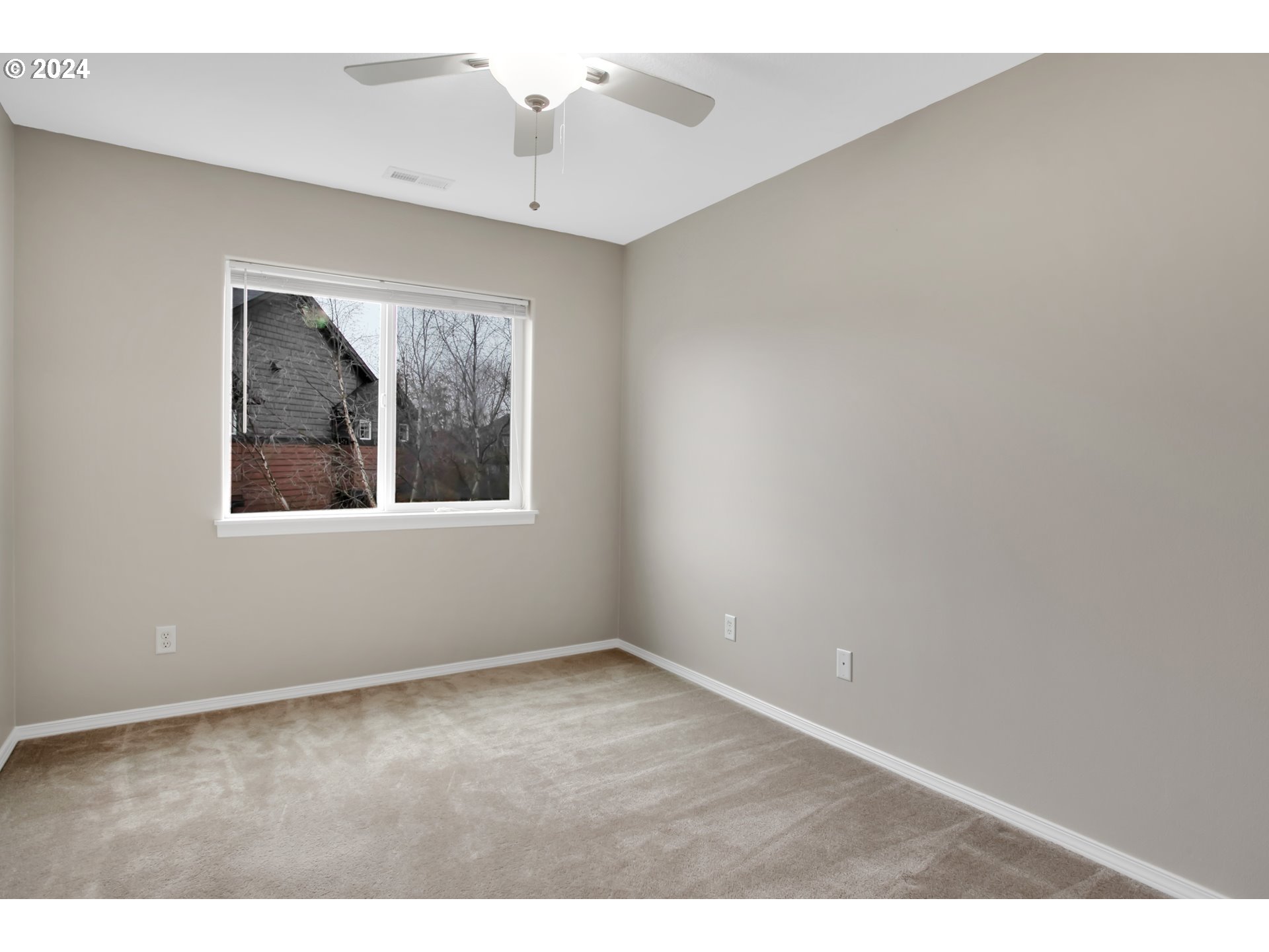 3491 SE PEPPERWOOD WAY