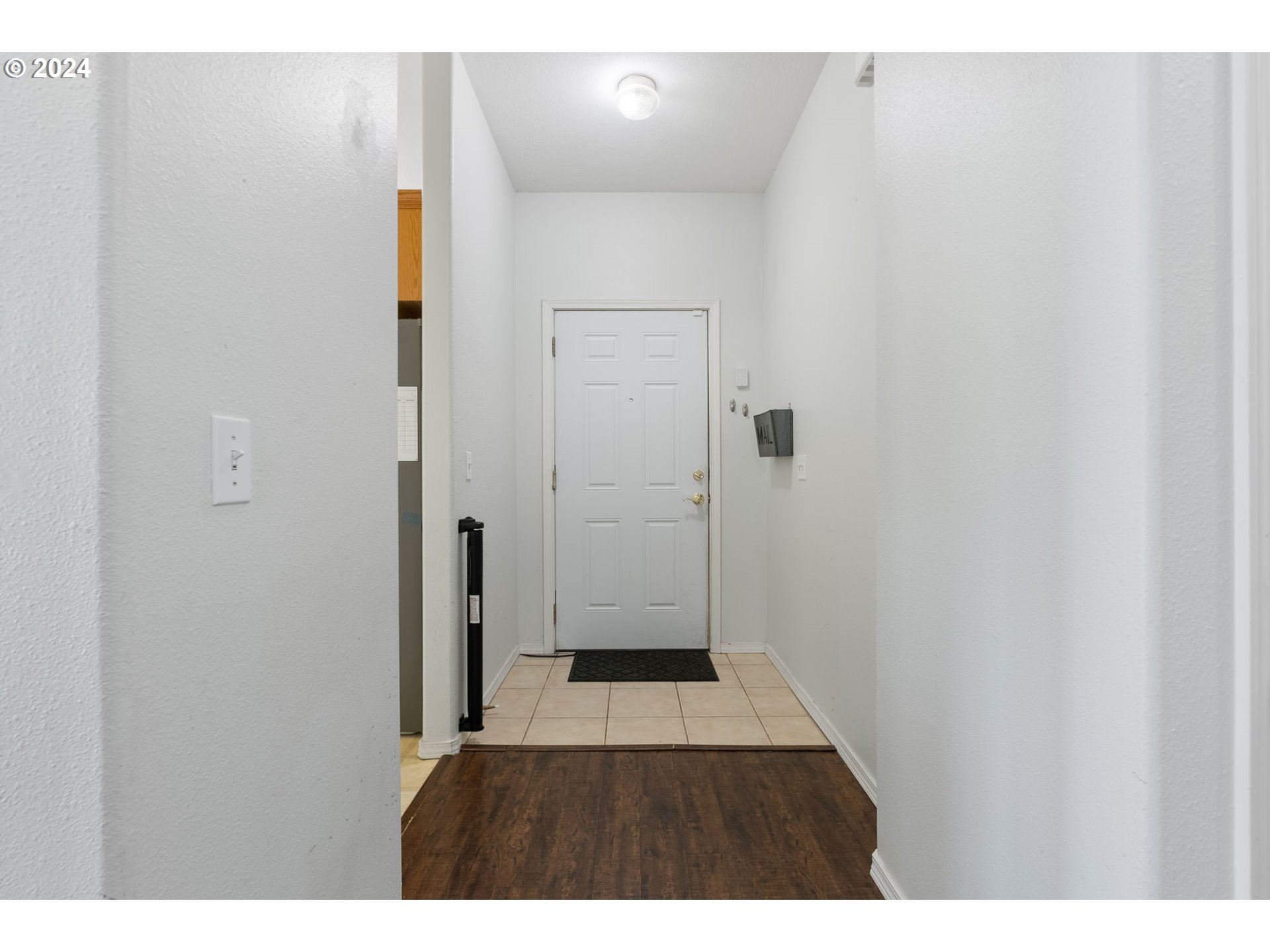 2927 NE DIVISION ST 101