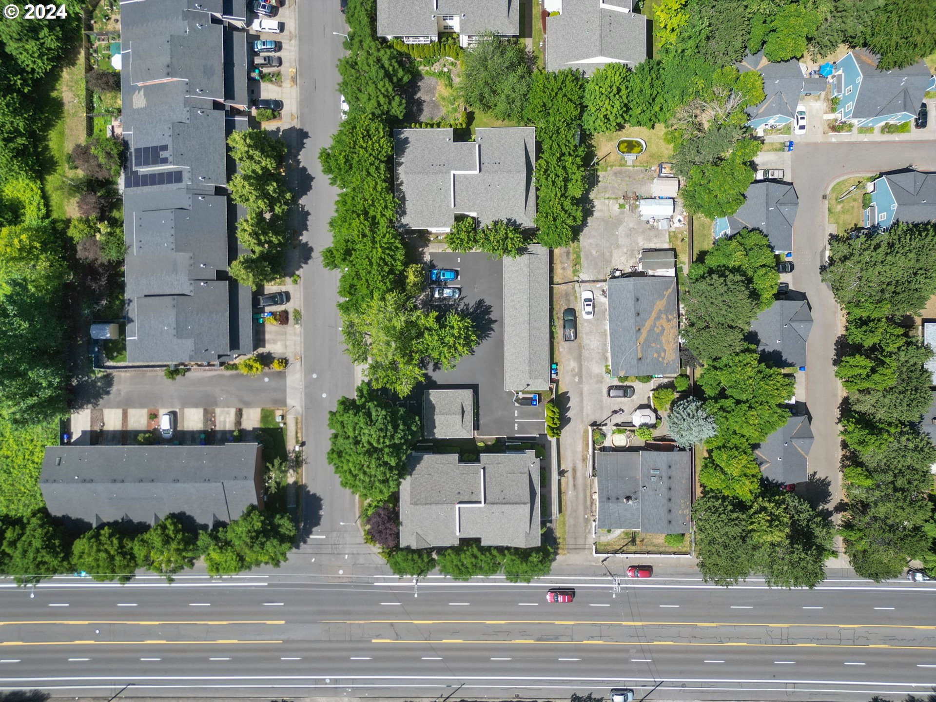 2927 NE DIVISION ST 101