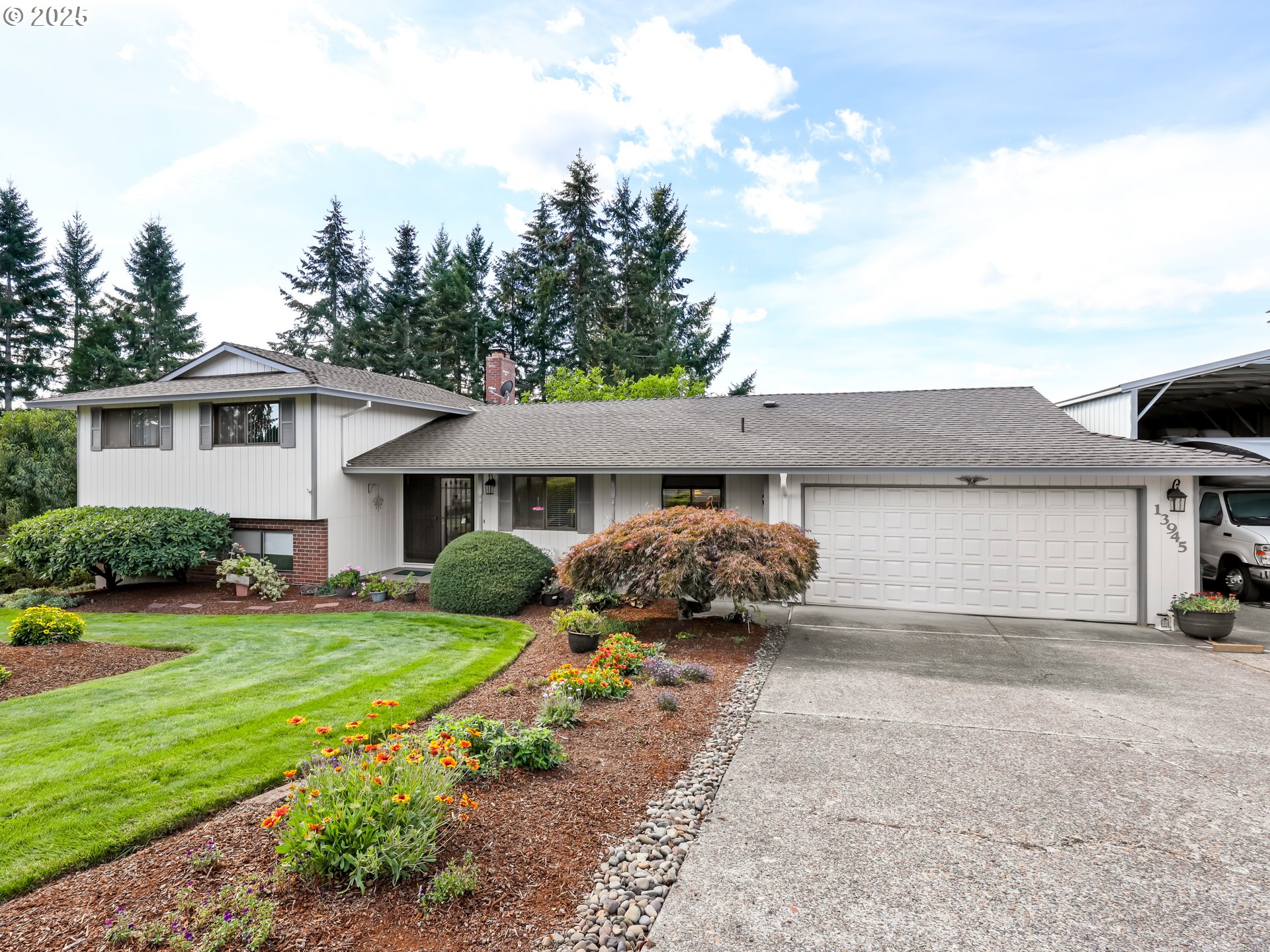 13945 SE 215TH CT