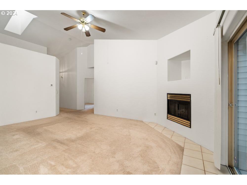 5703/5707 SE 128TH AVE