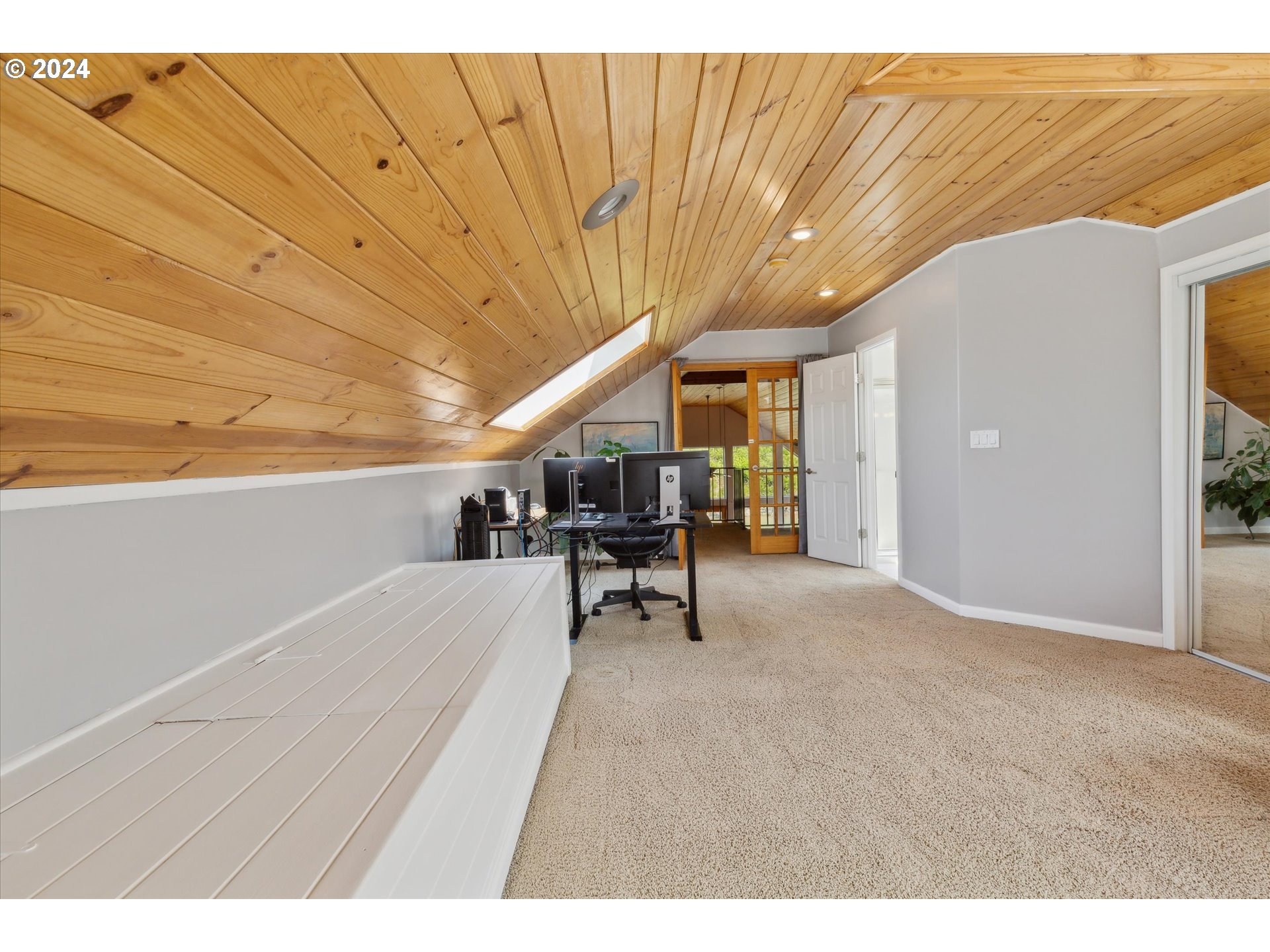 2630 N Hayden Island DR 33