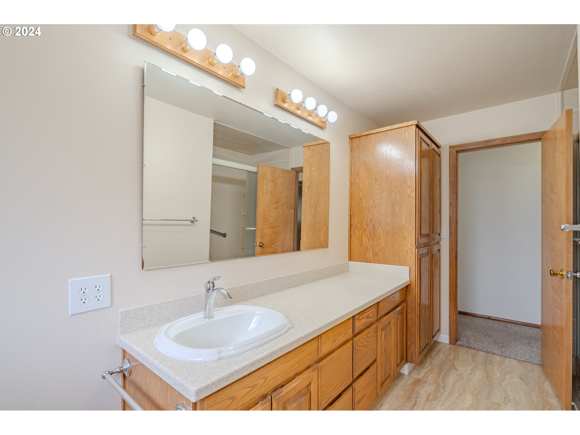 12905 SW WATKINS AVE