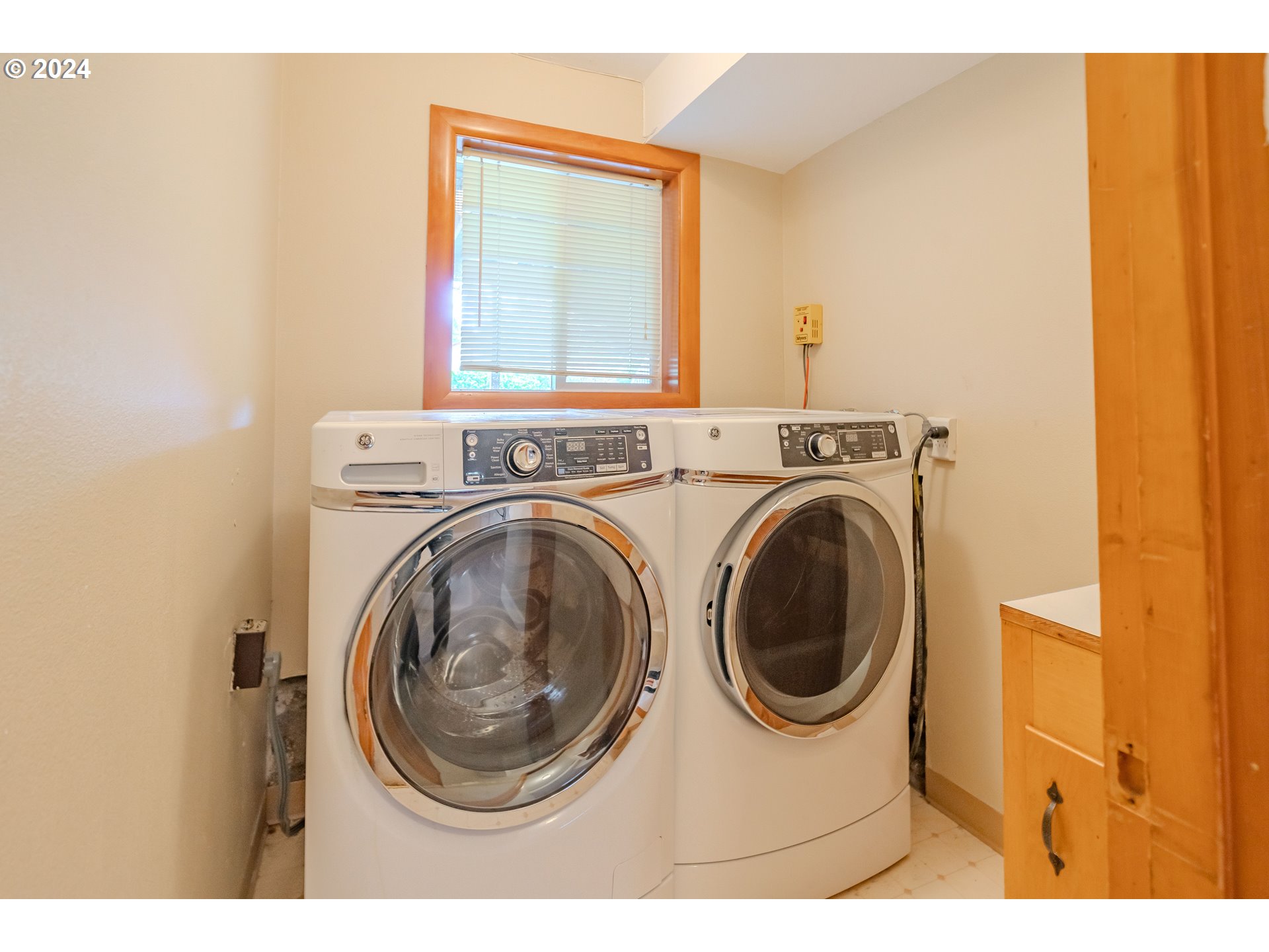 12905 SW WATKINS AVE