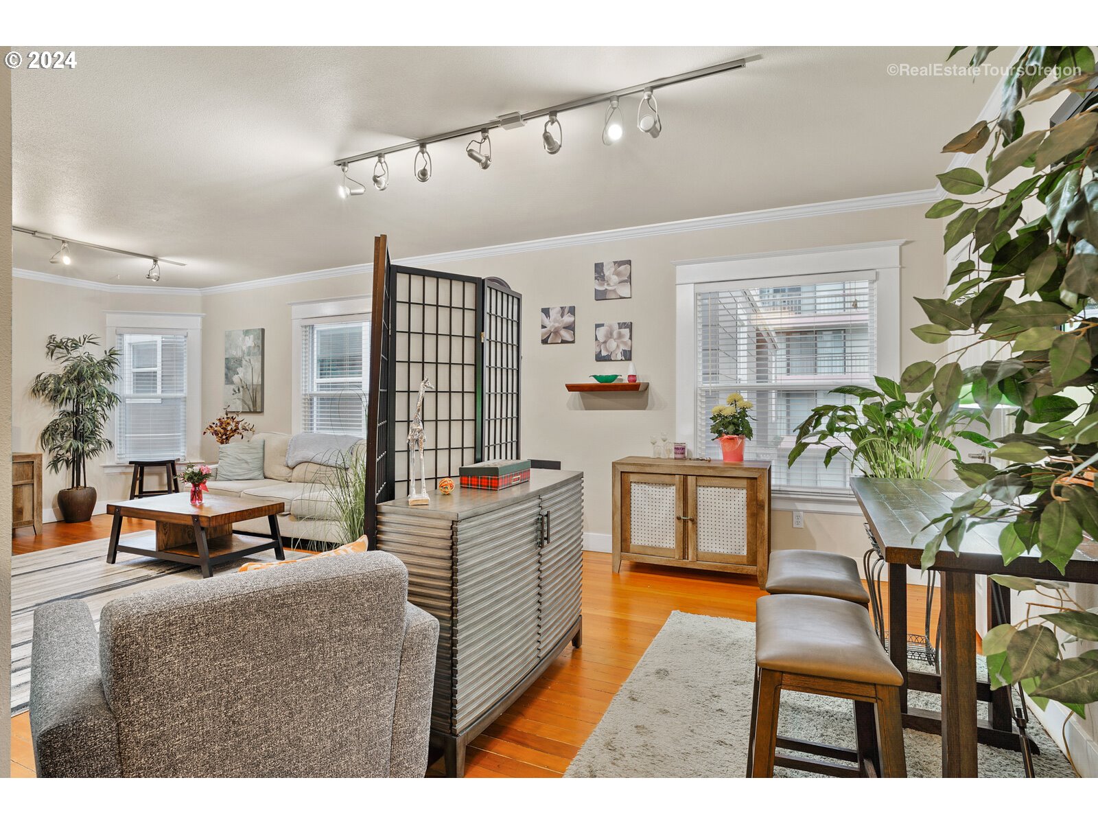 1104 SW COLUMBIA ST 302