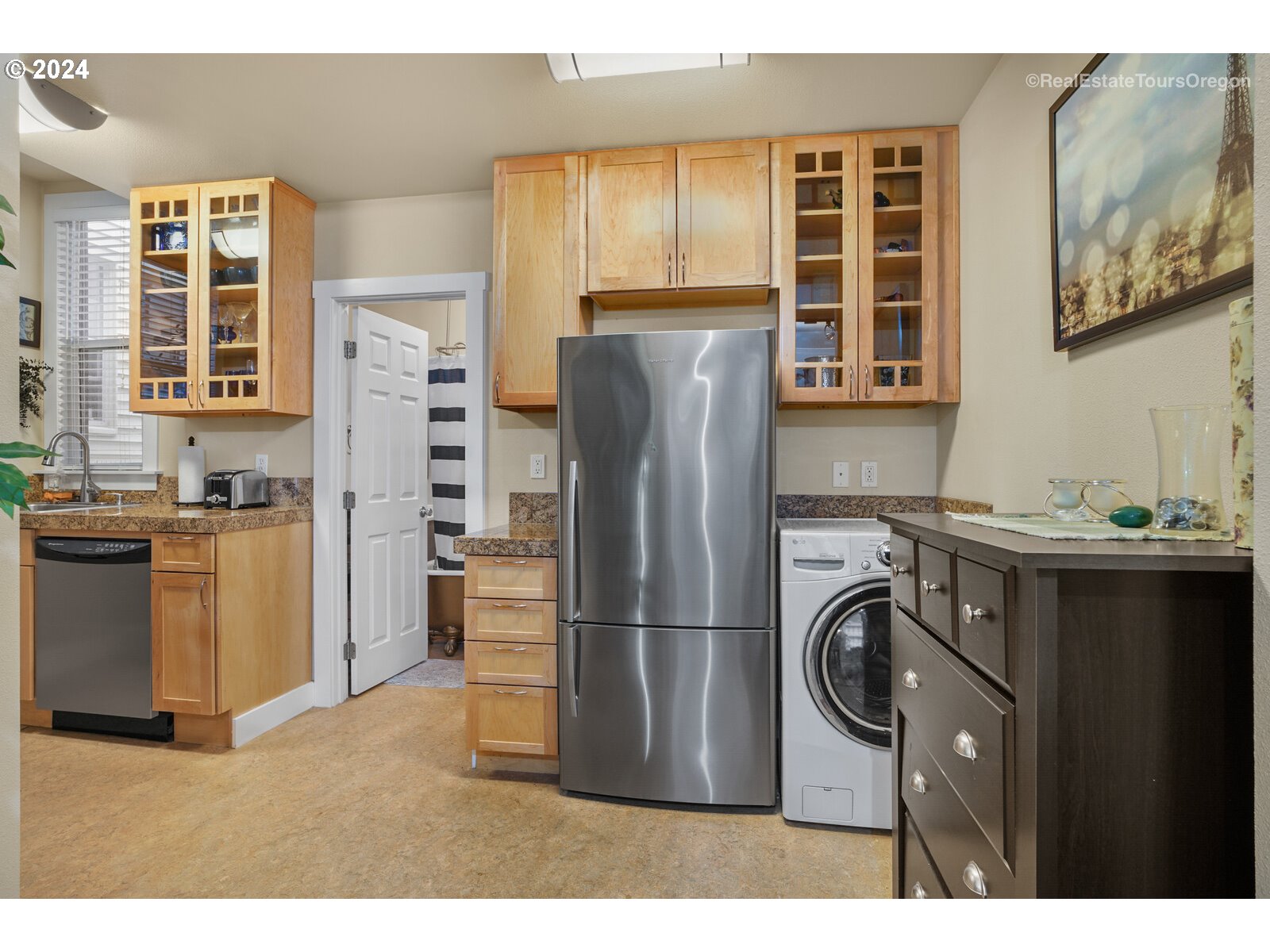 1104 SW COLUMBIA ST 302