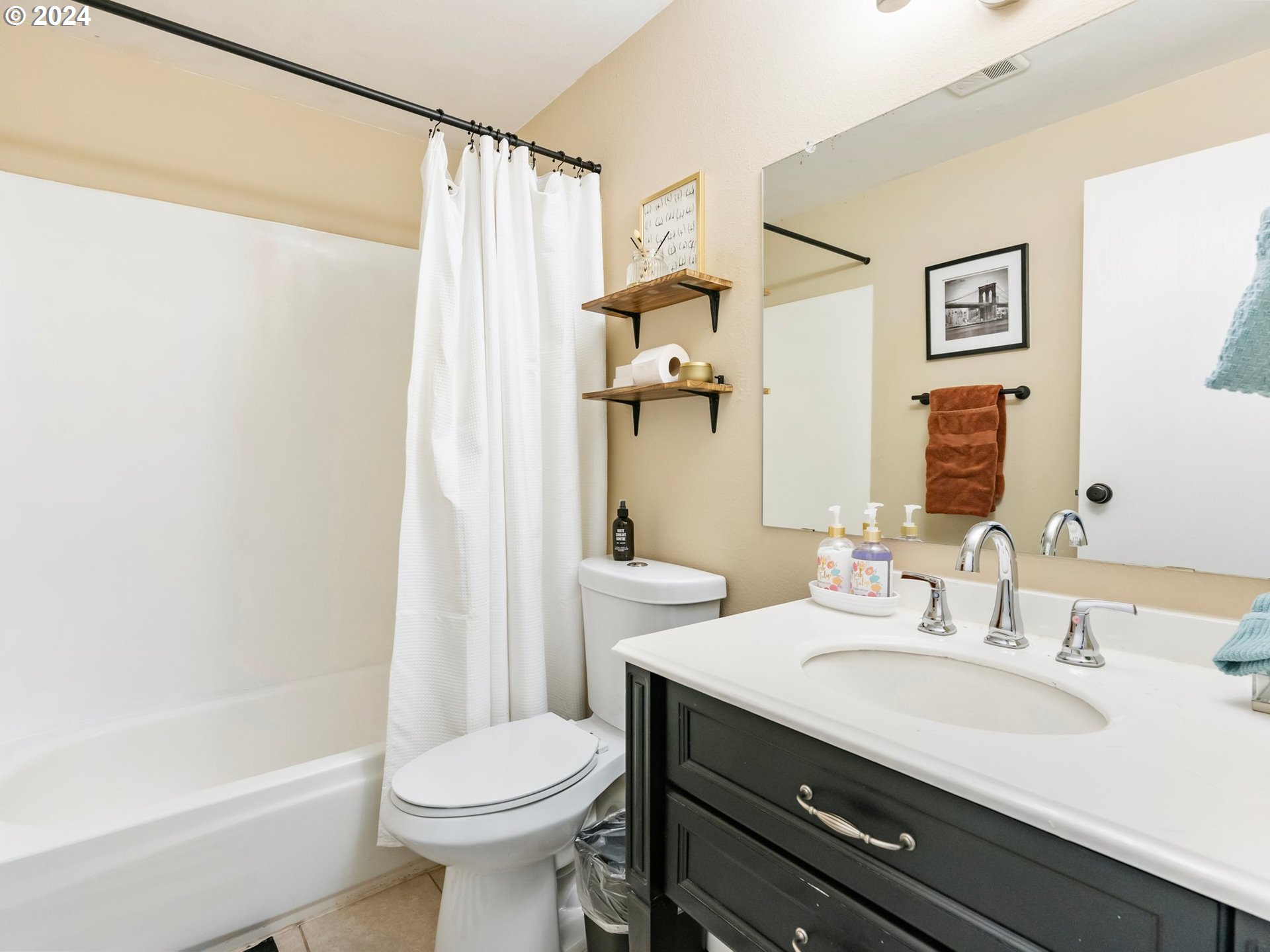 5476 SW ALGER AVE C-2