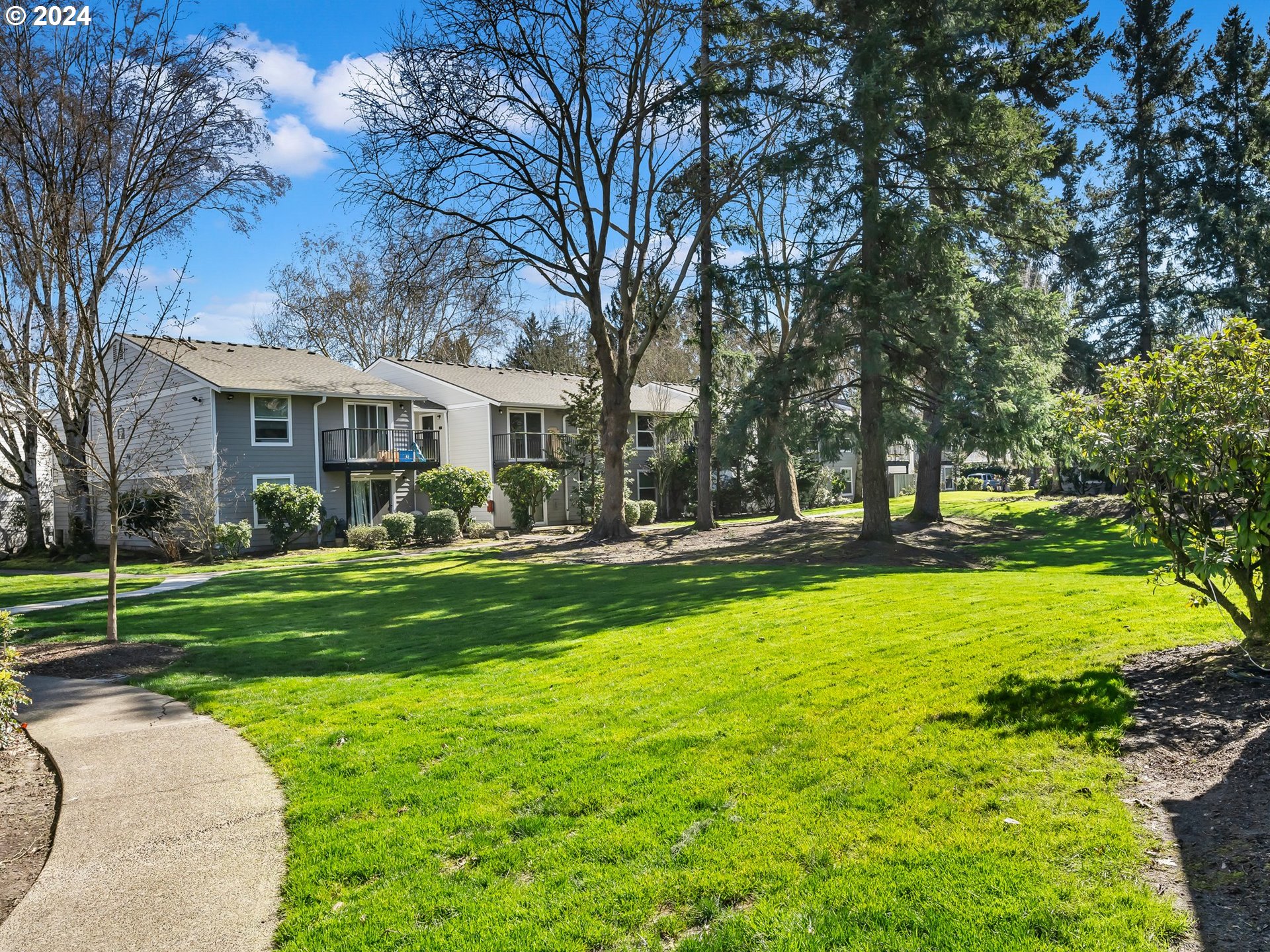 5476 SW ALGER AVE C-2