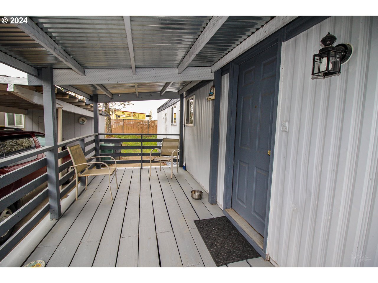 1901 SE MINTER BRIDGE RD 33