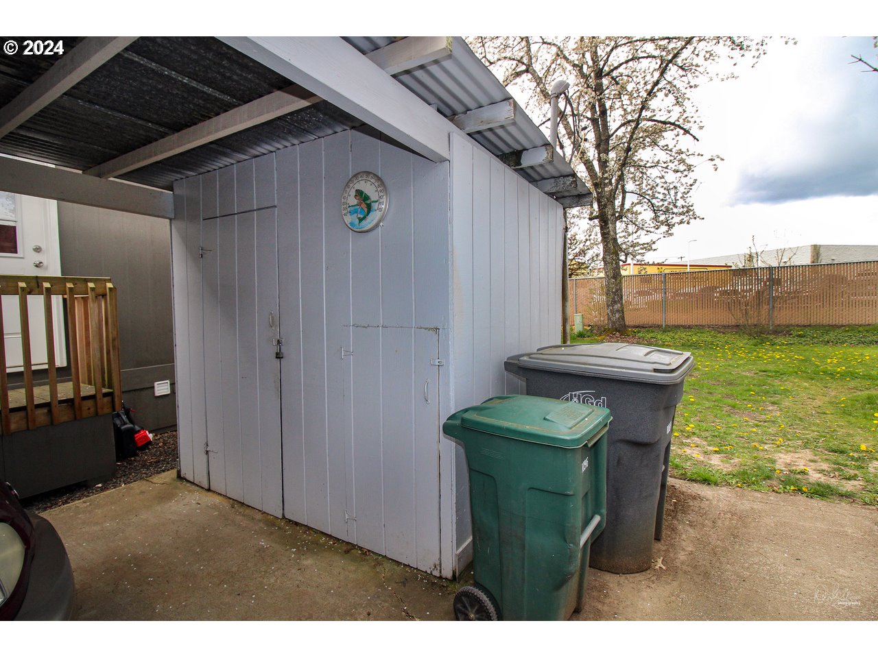 1901 SE MINTER BRIDGE RD 33