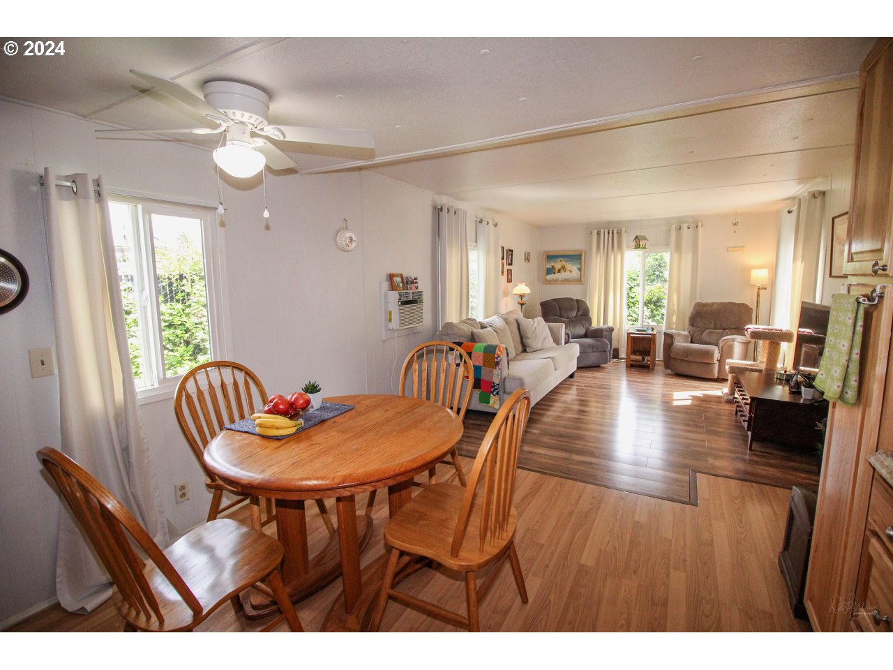 1901 SE MINTER BRIDGE RD 33