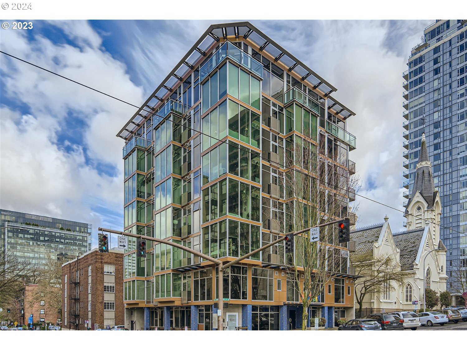 1410 SW 11TH AVE 606
