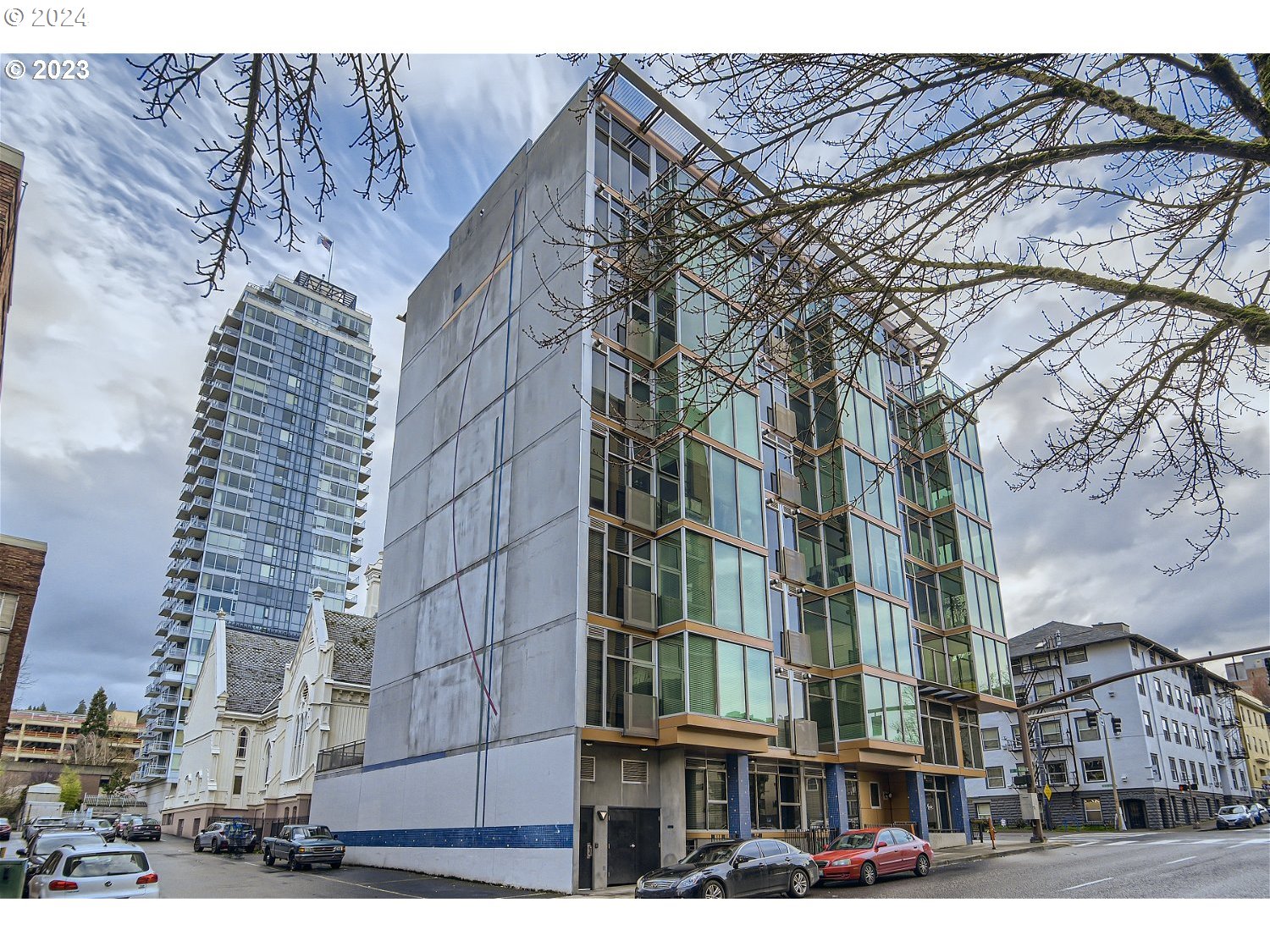 1410 SW 11TH AVE 606