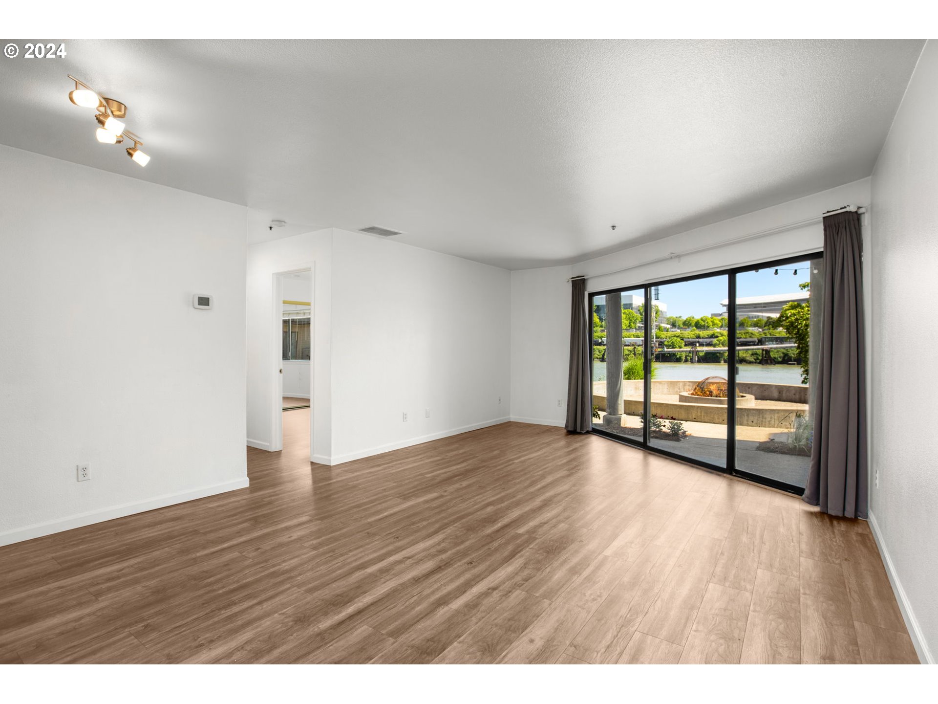 720 NW NAITO PKWY D11