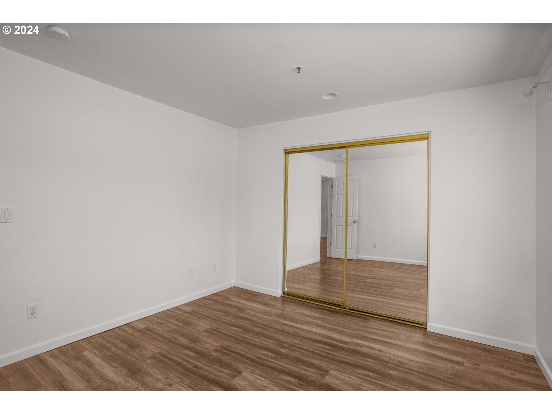 720 NW NAITO PKWY D11