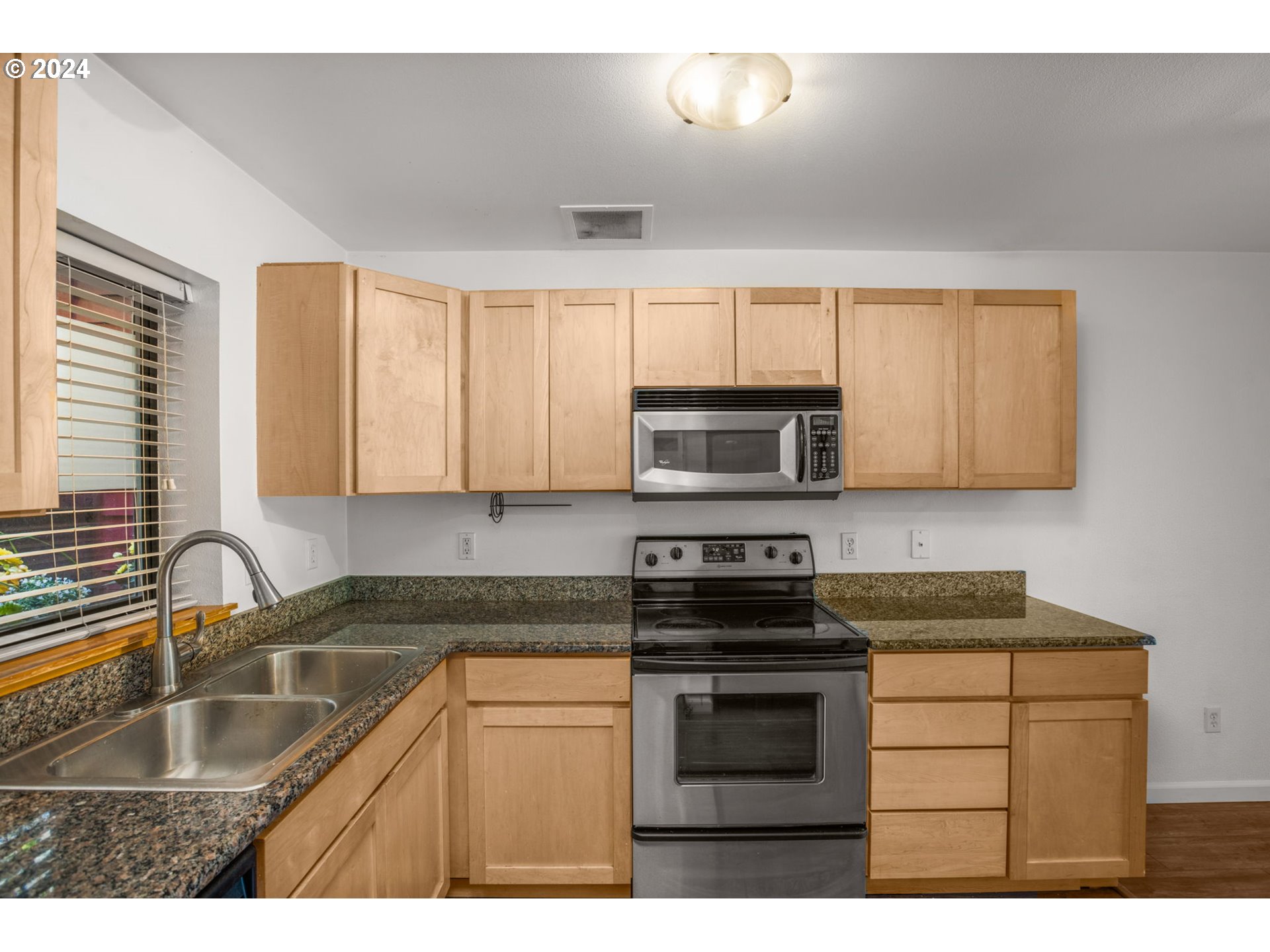 720 NW NAITO PKWY D11