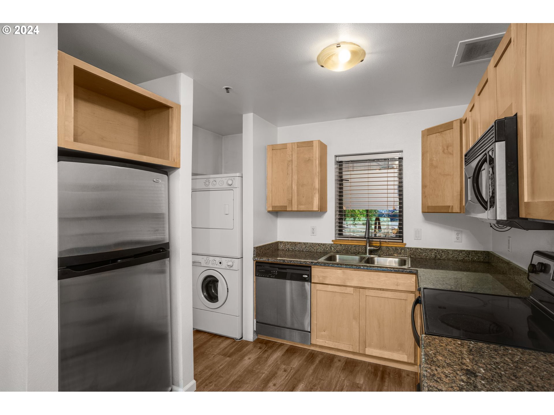 720 NW NAITO PKWY D11