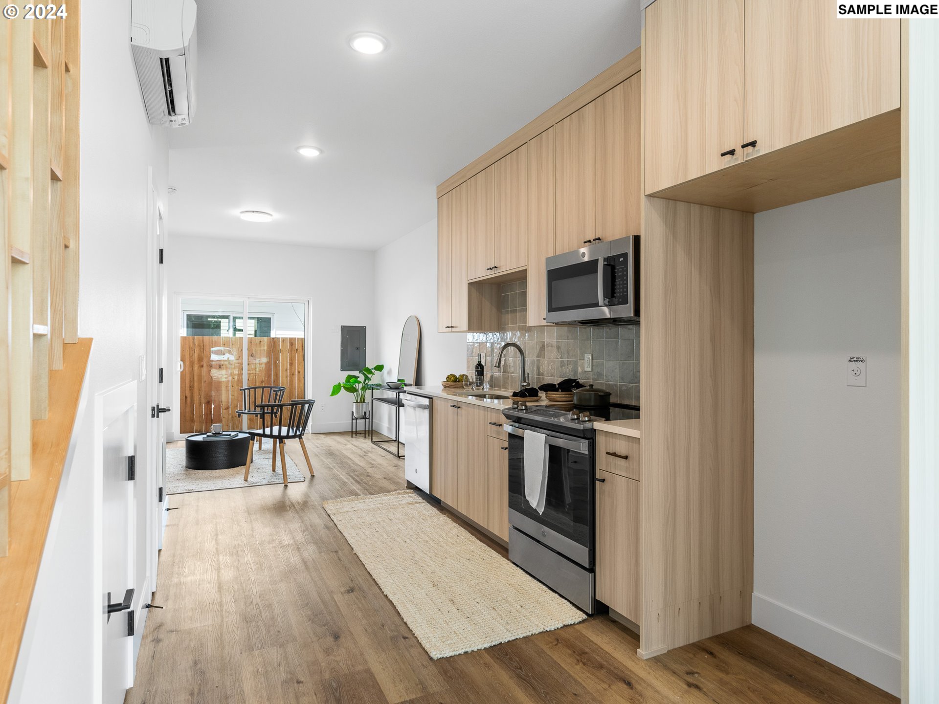 7567 N Gravenstein AVE 5