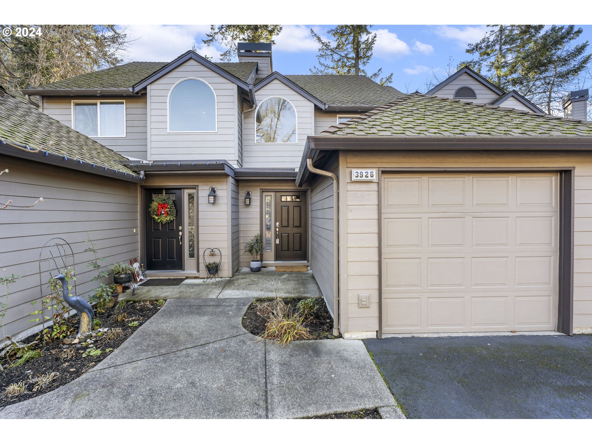 3926 CARMAN DR