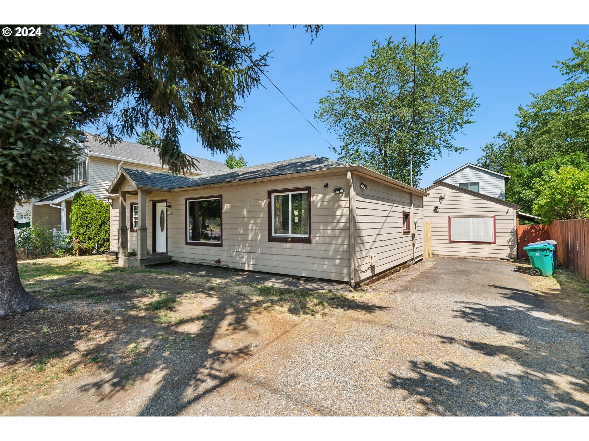 2744 SE 136TH AVE