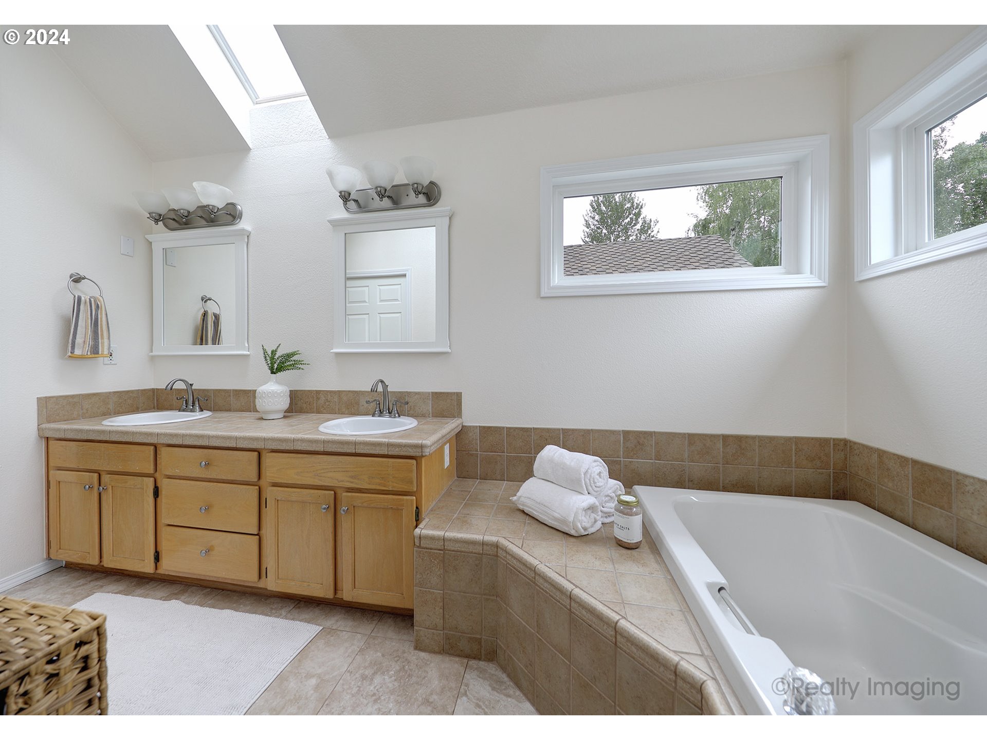 5045 GREENSBOROUGH CT