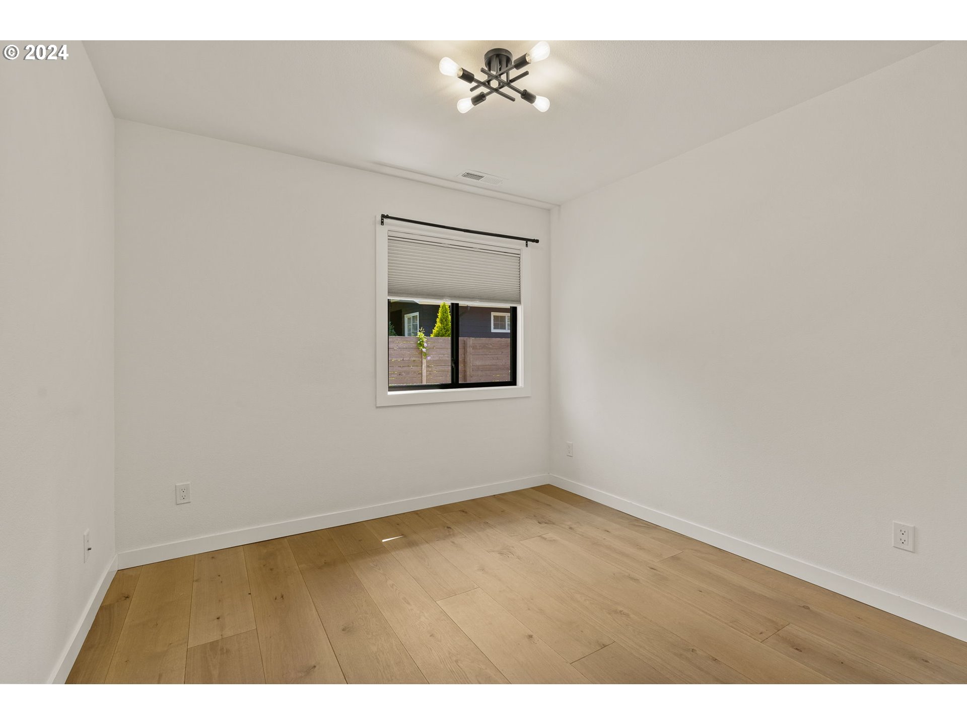 2051 WEMBLEY PARK RD