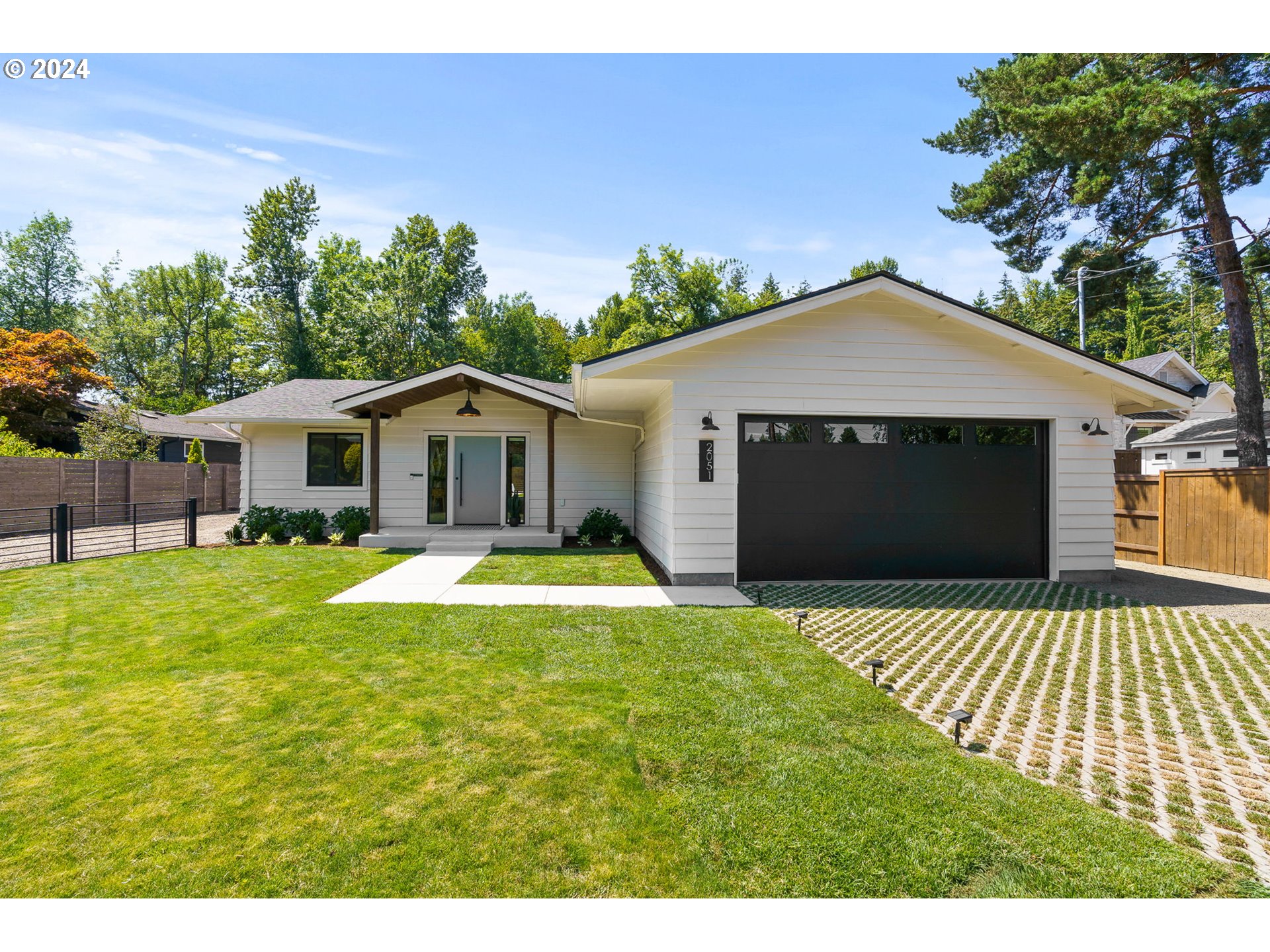 2051 WEMBLEY PARK RD