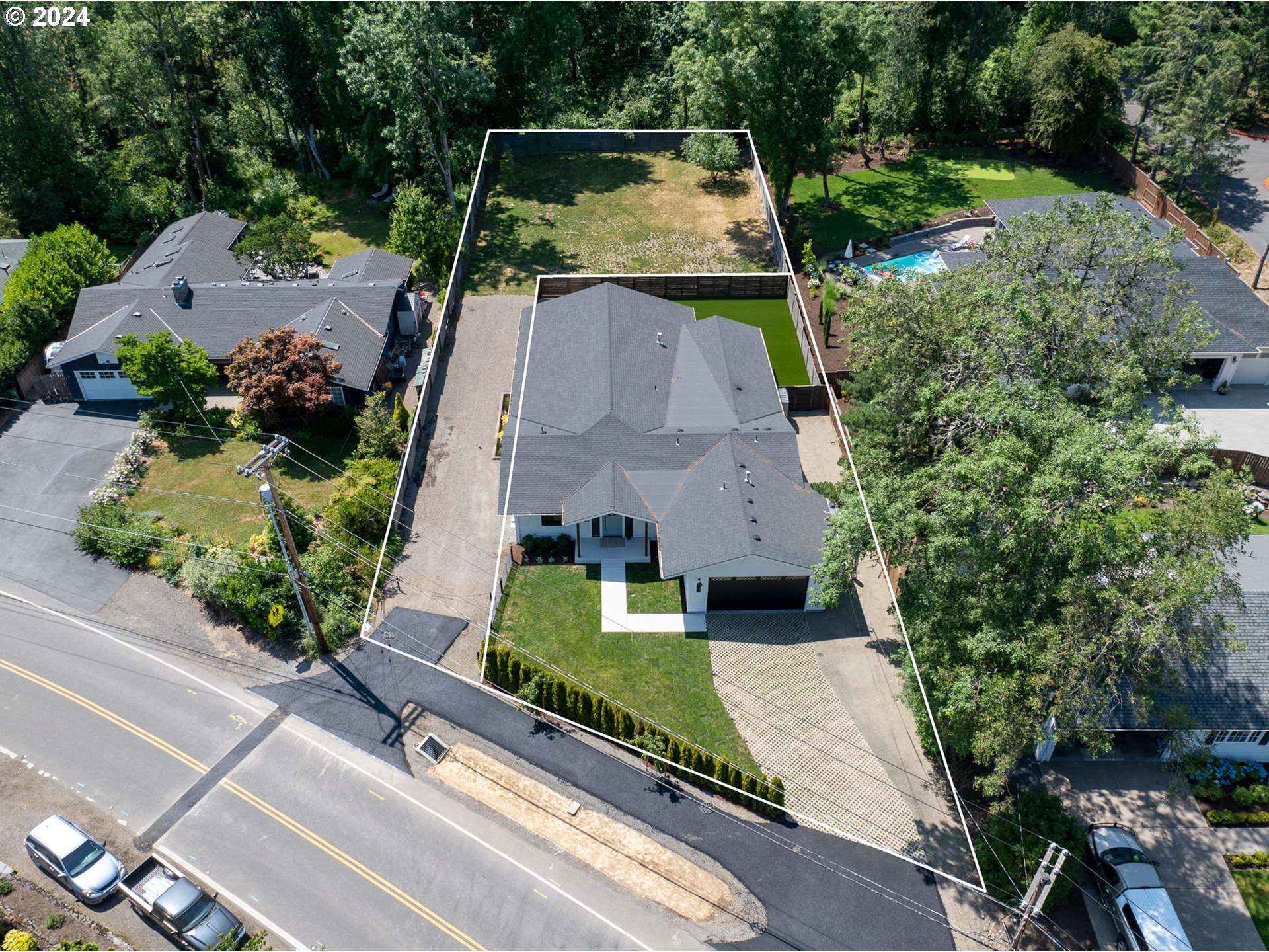 2051 WEMBLEY PARK RD