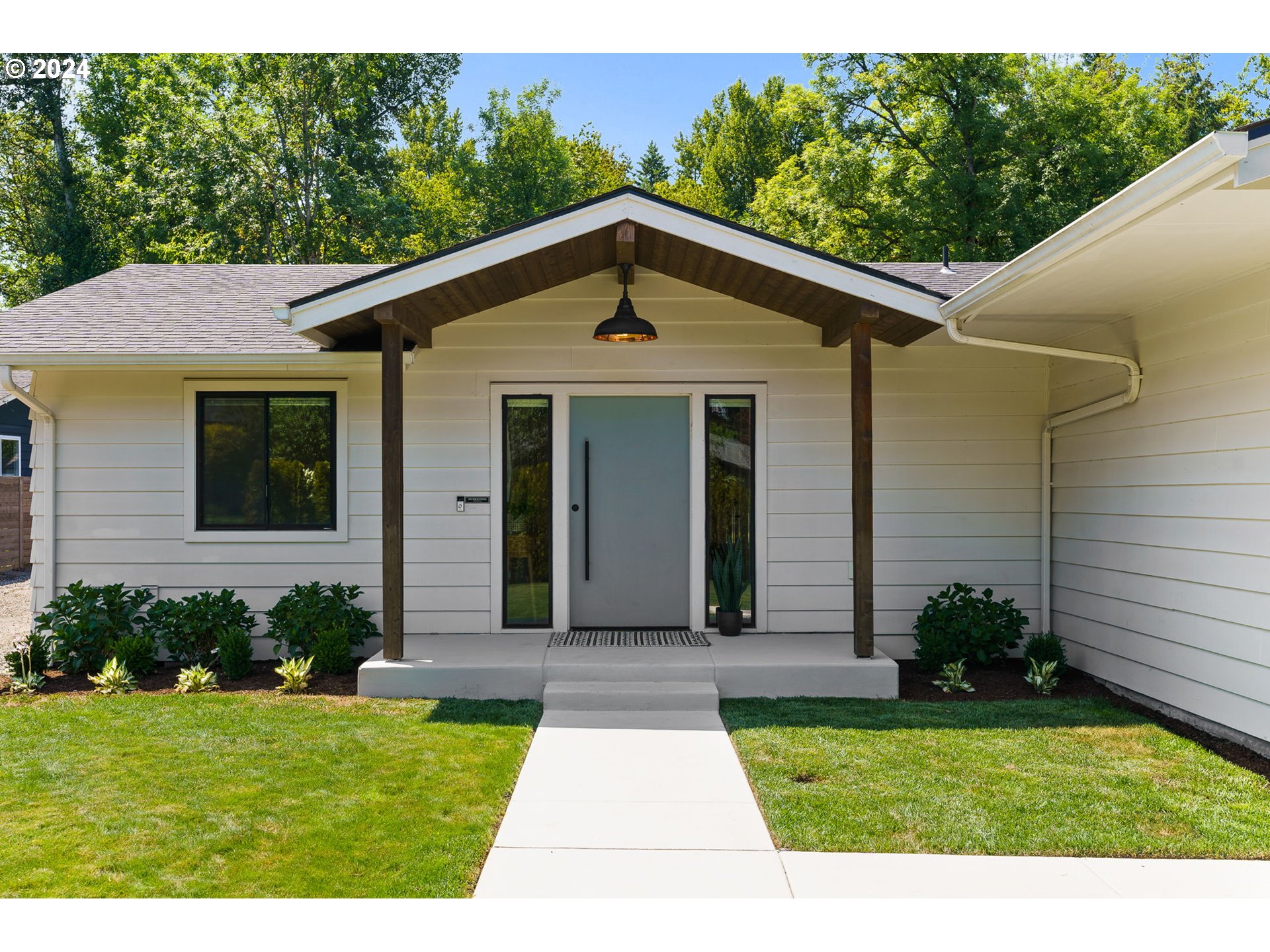 2051 WEMBLEY PARK RD