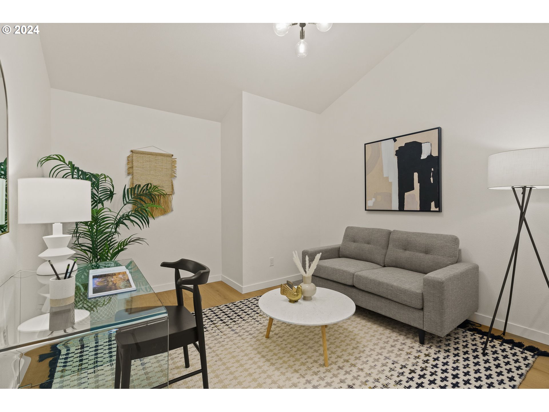 2051 WEMBLEY PARK RD