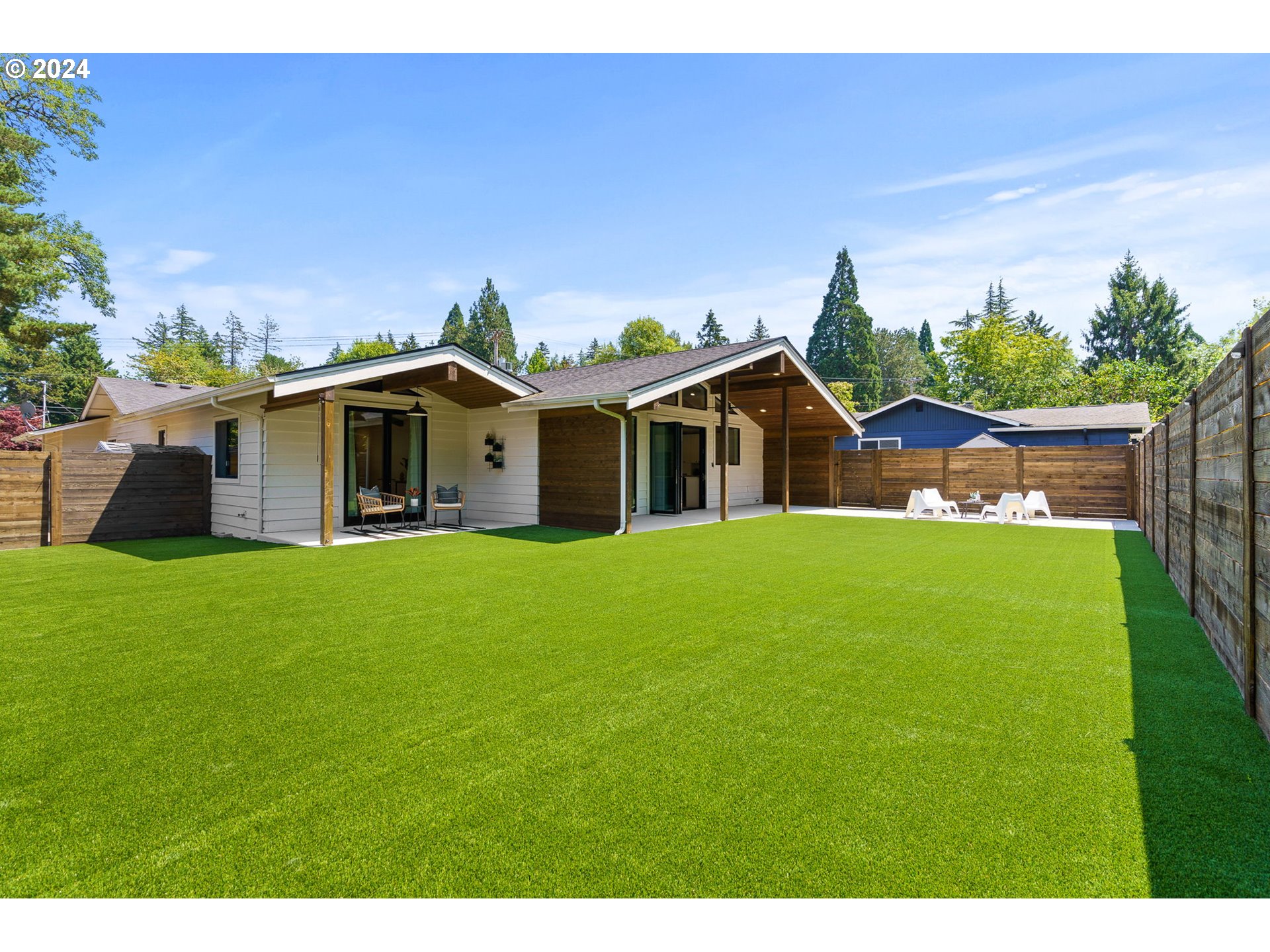 2051 WEMBLEY PARK RD