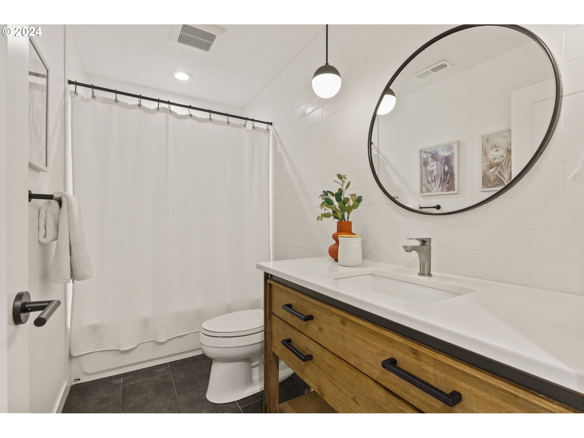 2051 WEMBLEY PARK RD