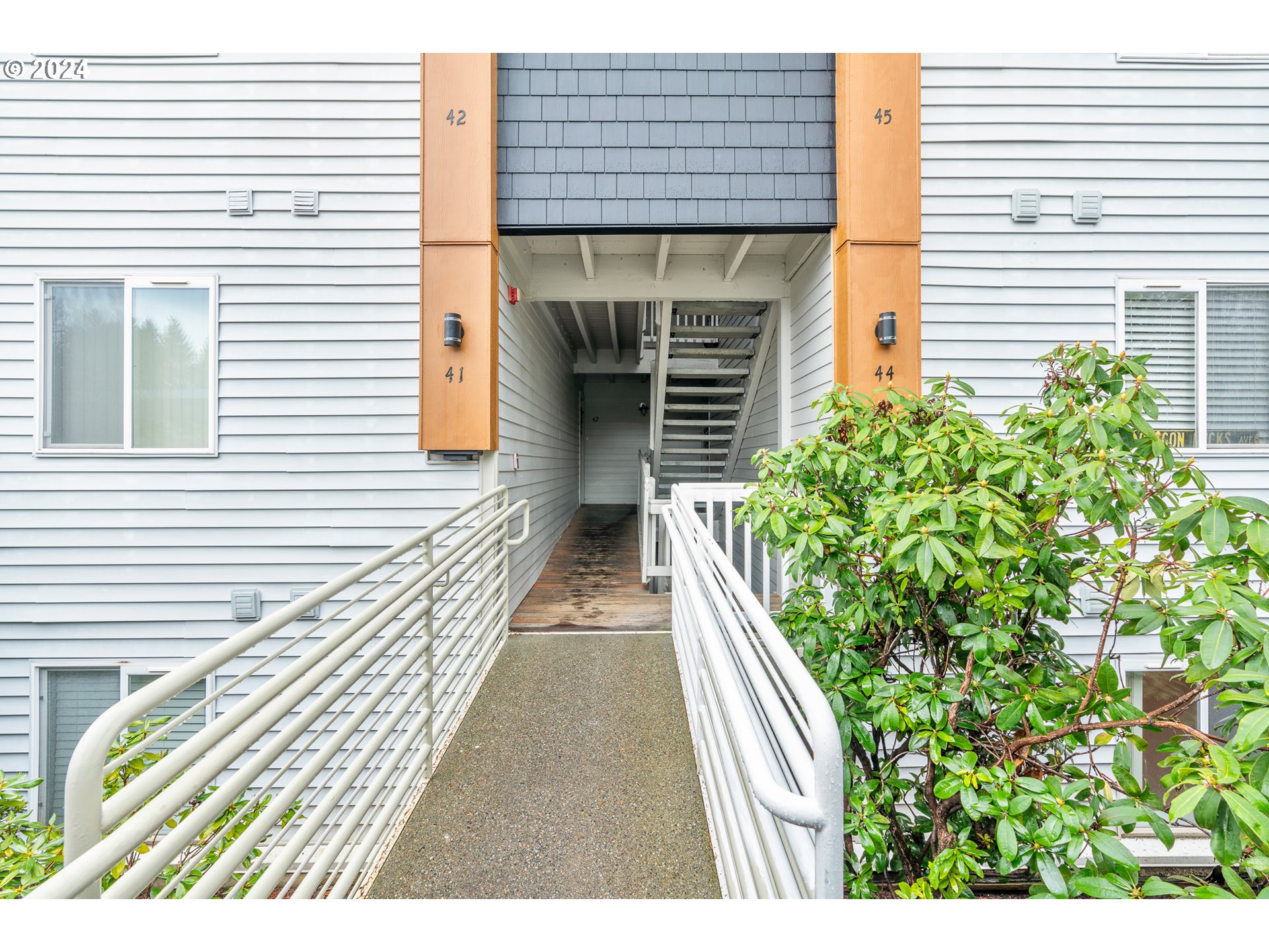 10660 SW DAVIES RD 44