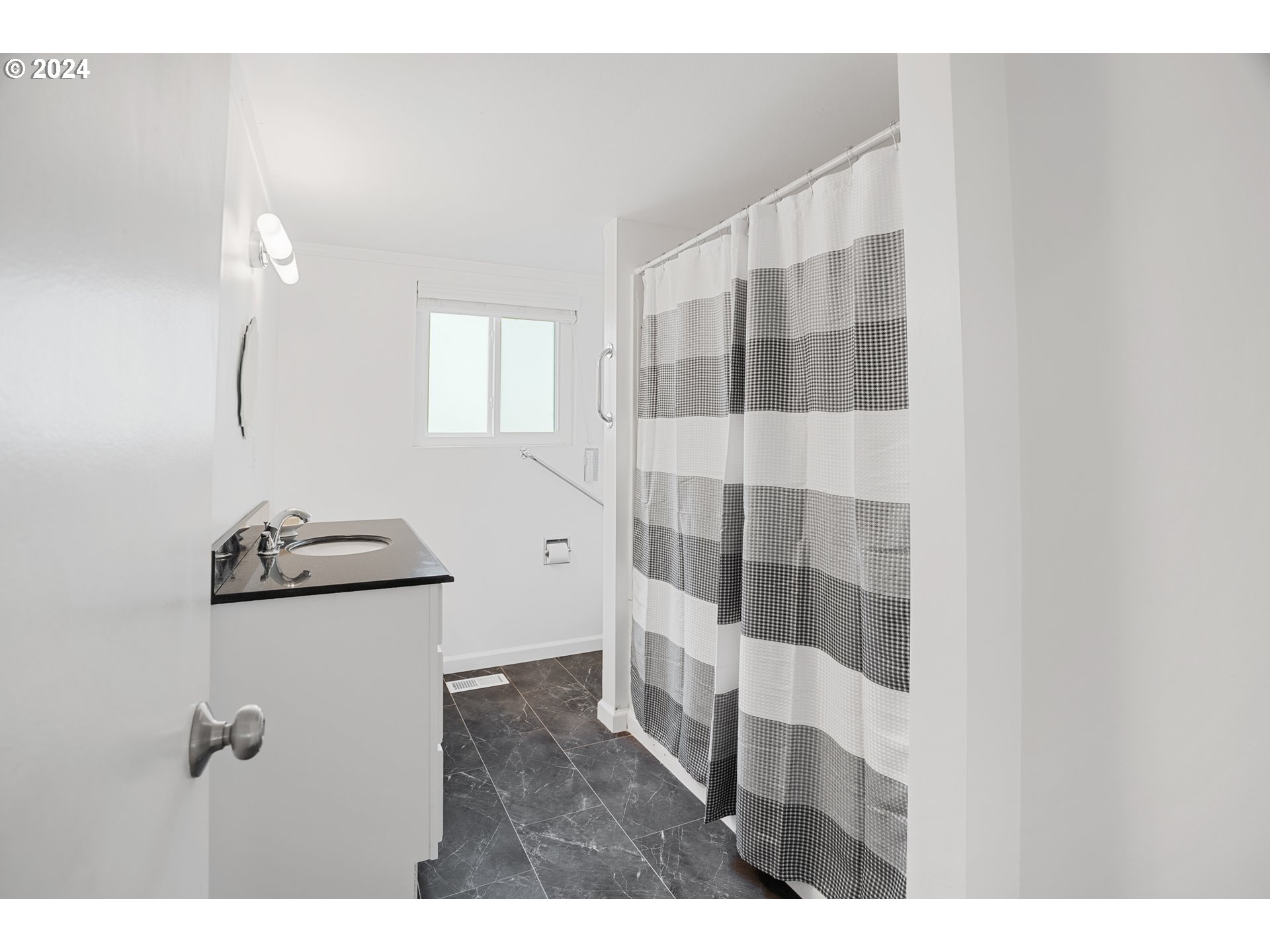 16485 SW KING CHARLES AVE