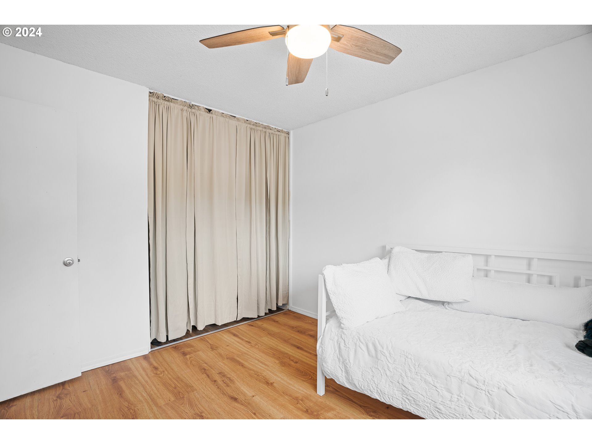 16485 SW KING CHARLES AVE