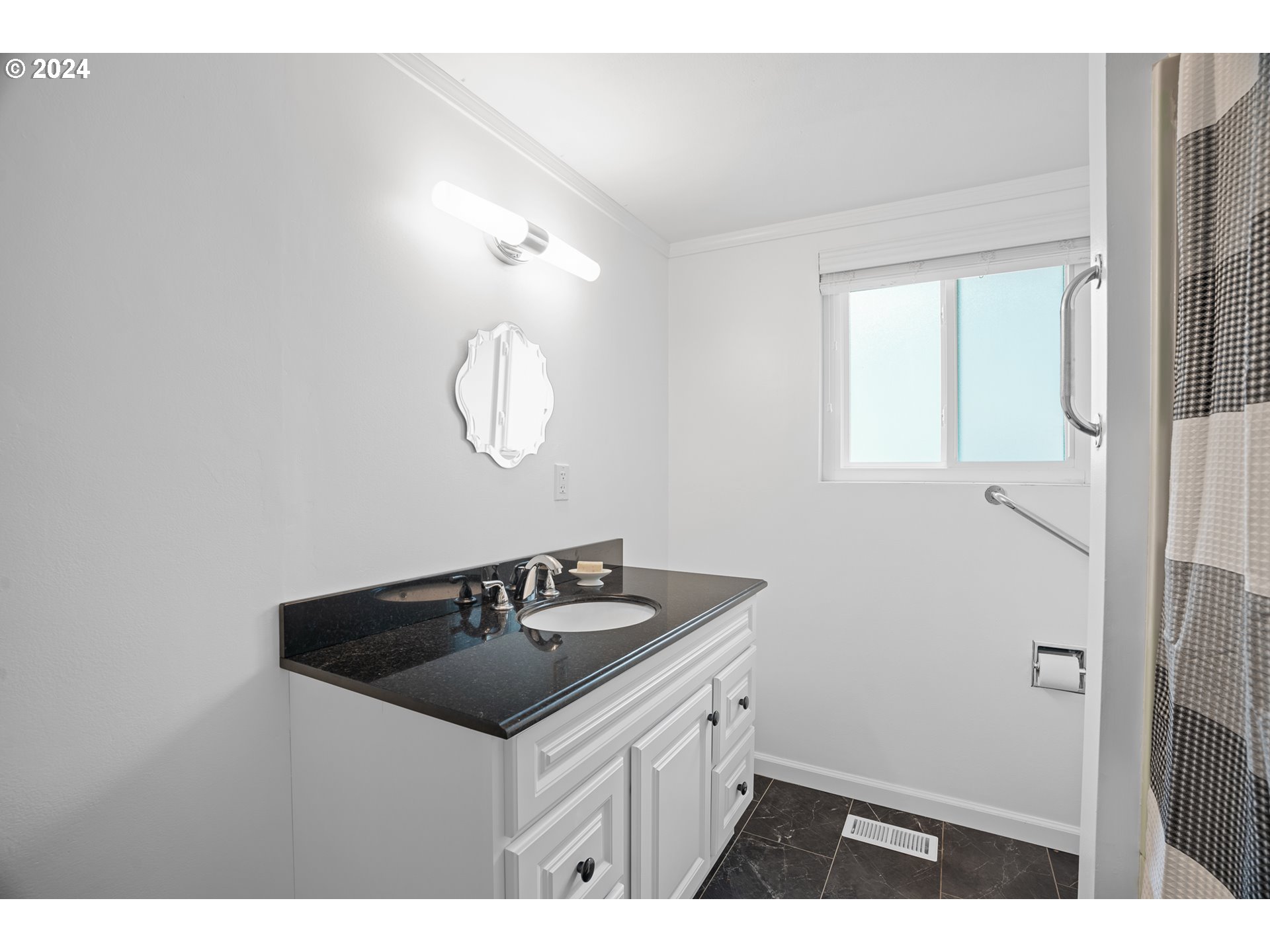 16485 SW KING CHARLES AVE