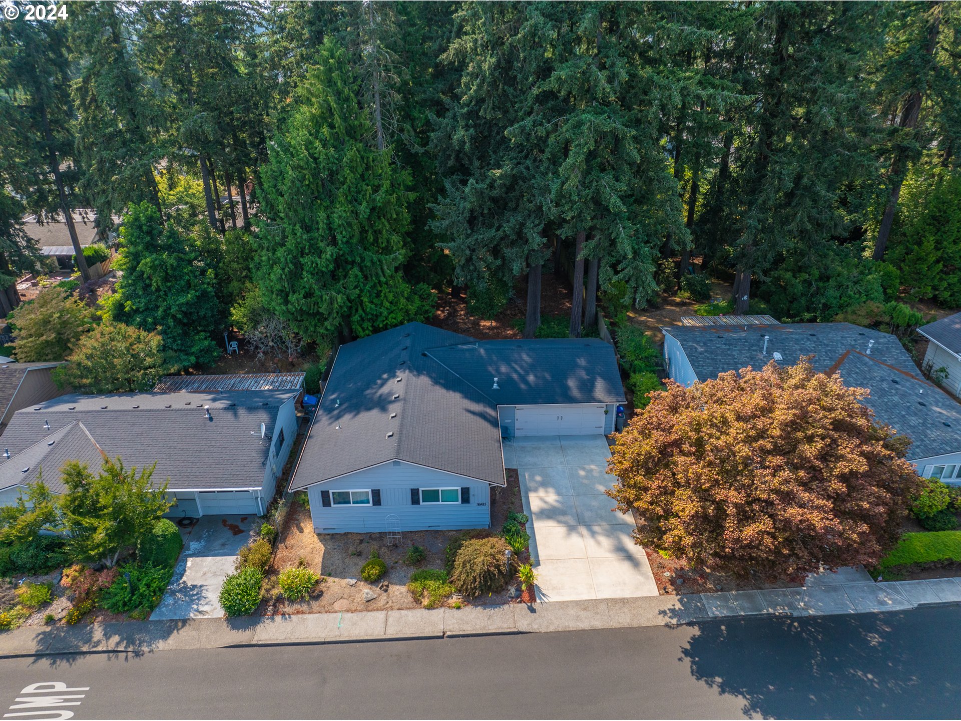 16485 SW KING CHARLES AVE