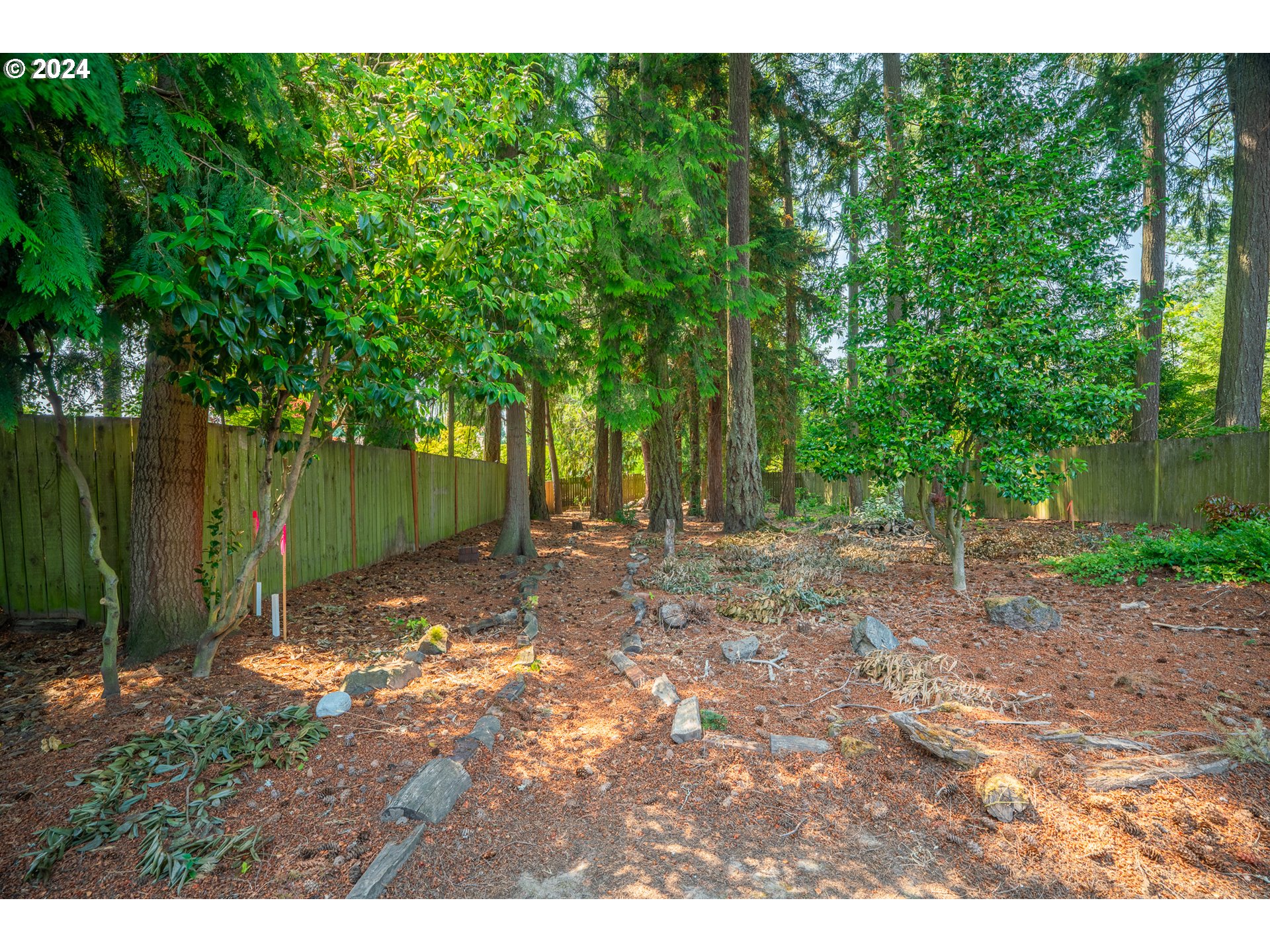 16485 SW KING CHARLES AVE