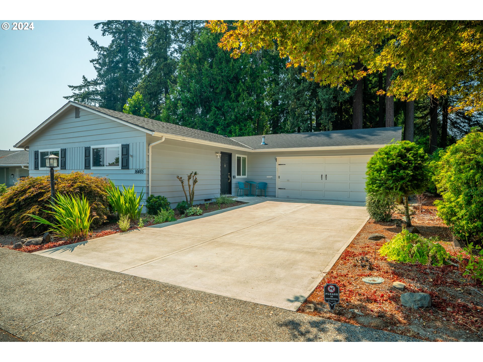 16485 SW KING CHARLES AVE