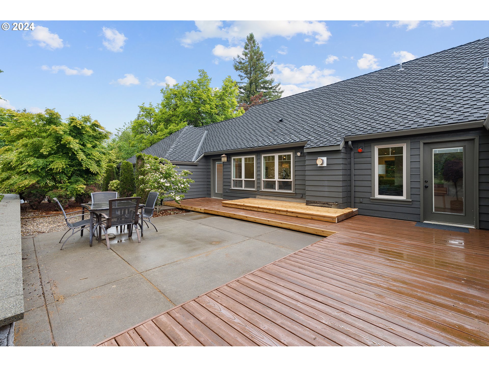 1185 SW STEPHENSON CT