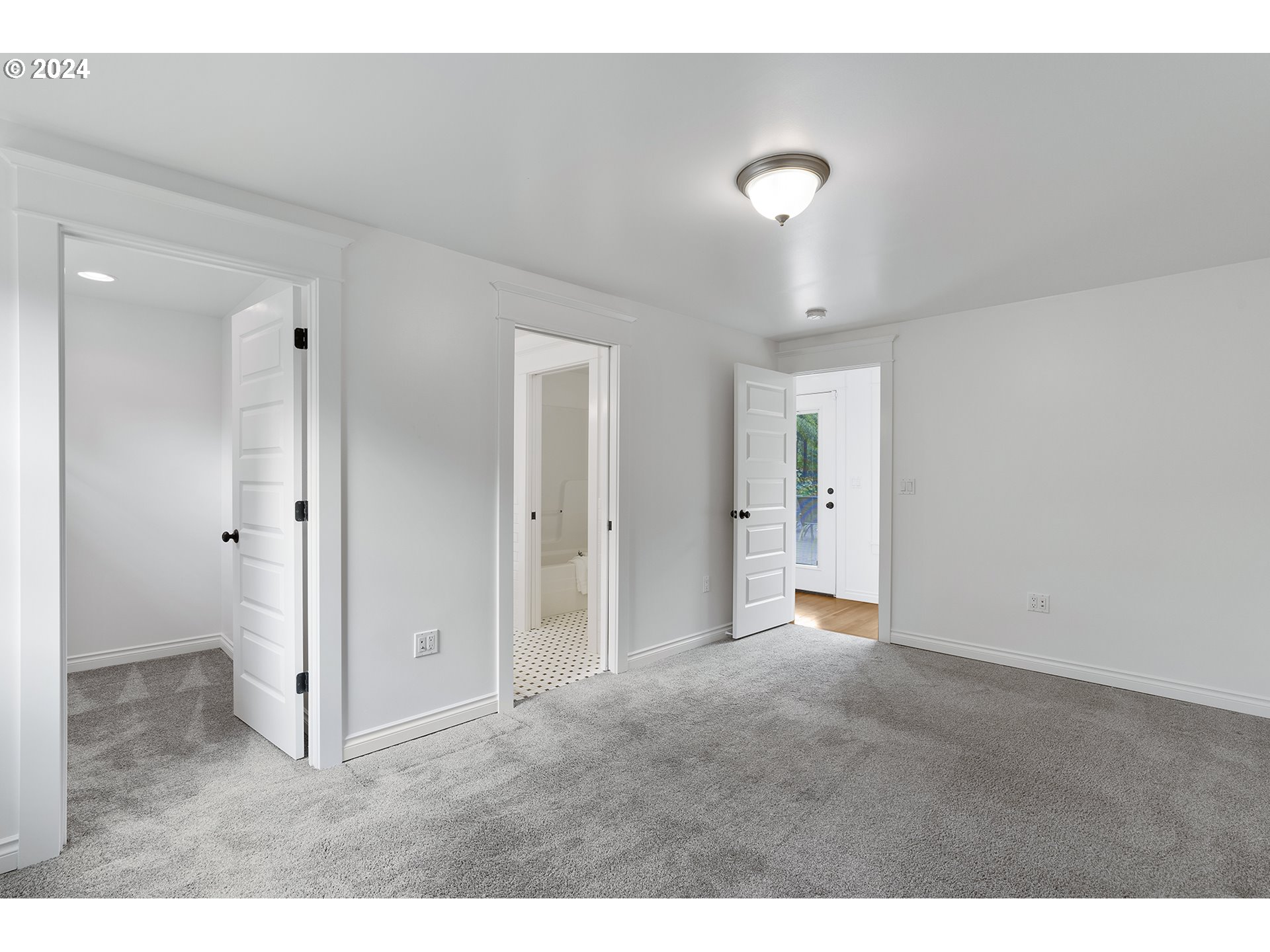 1185 SW STEPHENSON CT