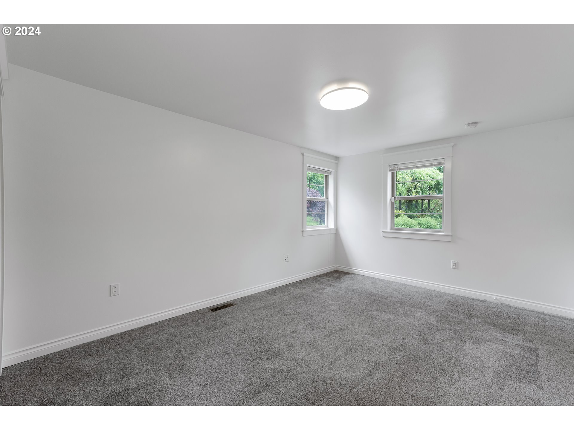 1185 SW STEPHENSON CT