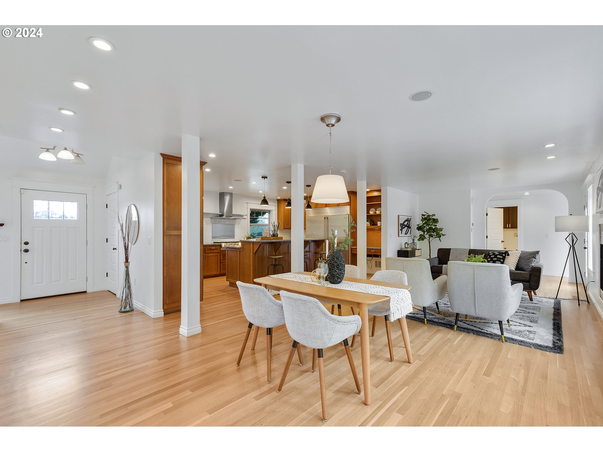 1185 SW STEPHENSON CT