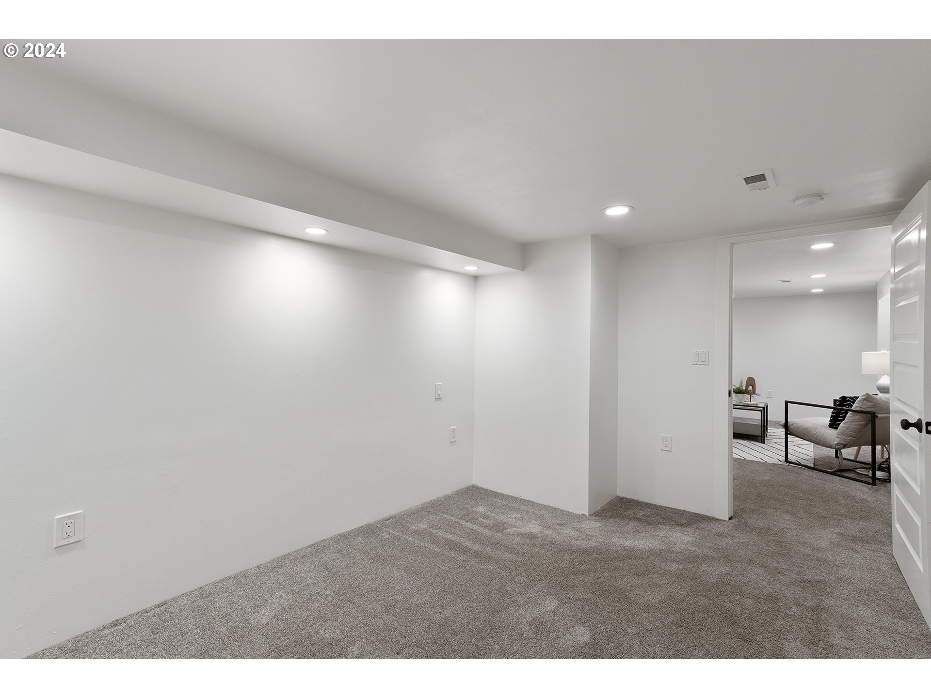 1185 SW STEPHENSON CT
